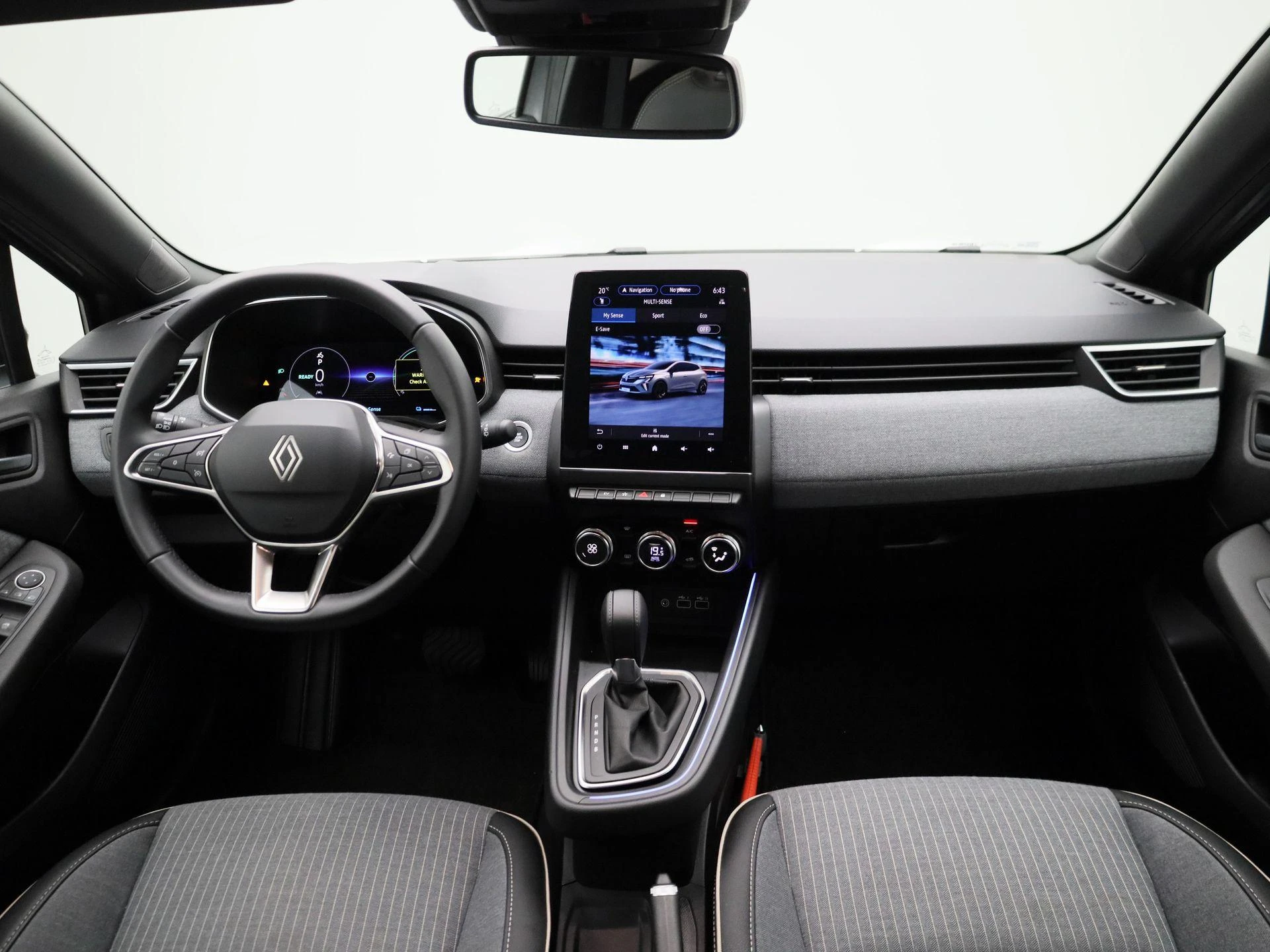 Renault-Clio-image-32