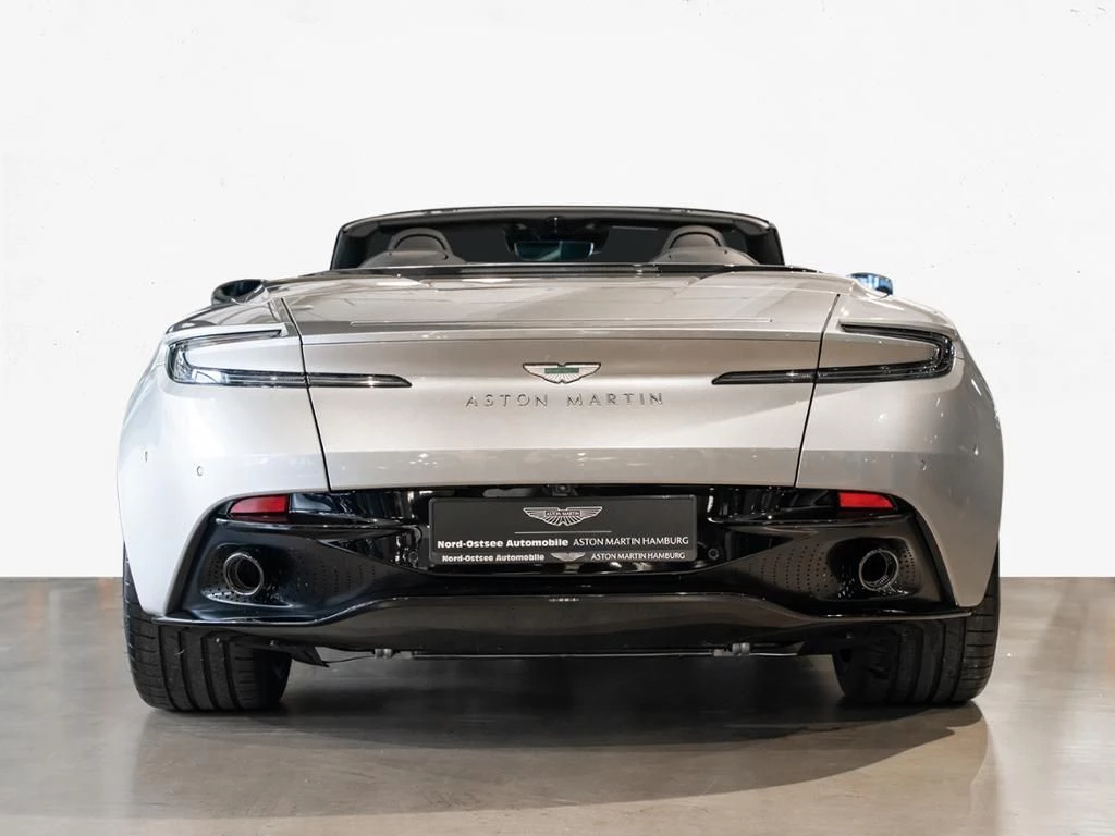 Aston Martin-DB12-image-25