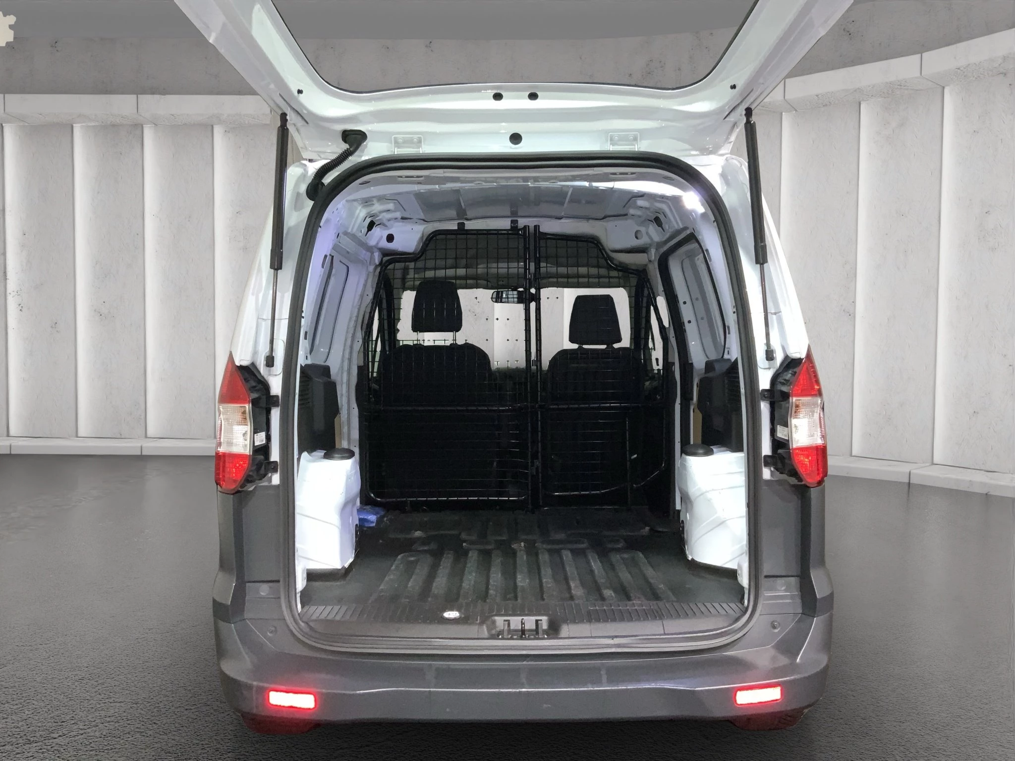 Ford-Transit Courier-image-7