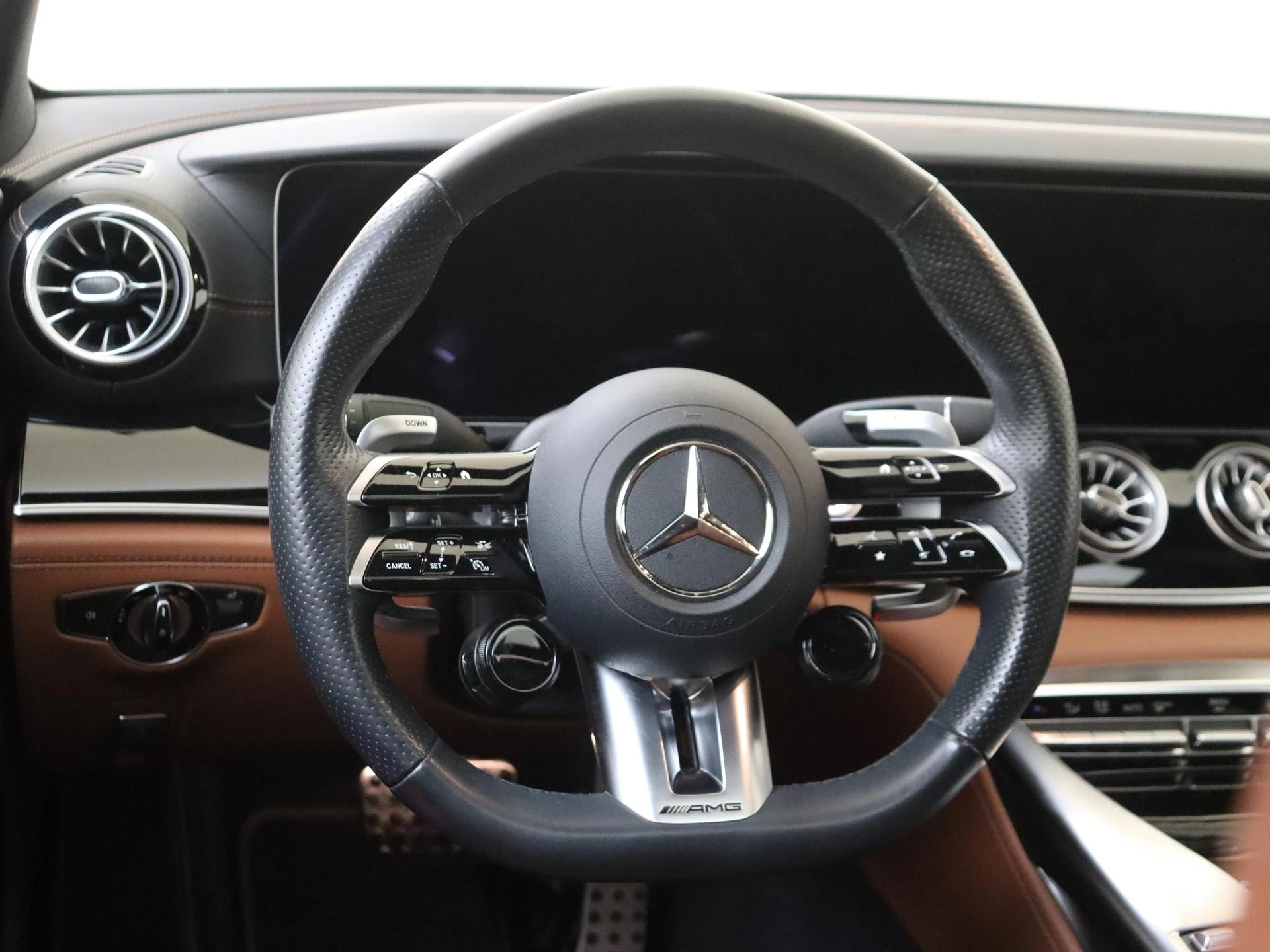 Mercedes-AMG-GT-image-12