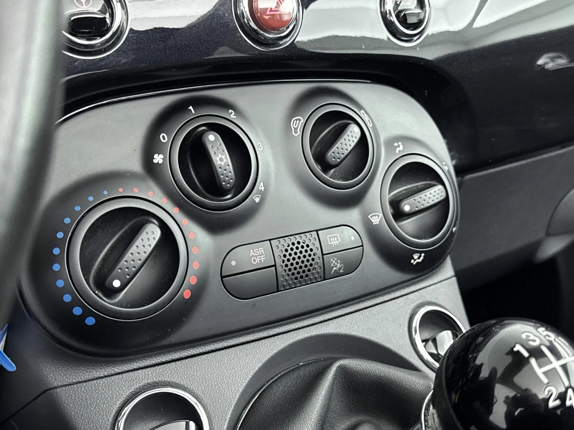 Fiat-500C-image-14