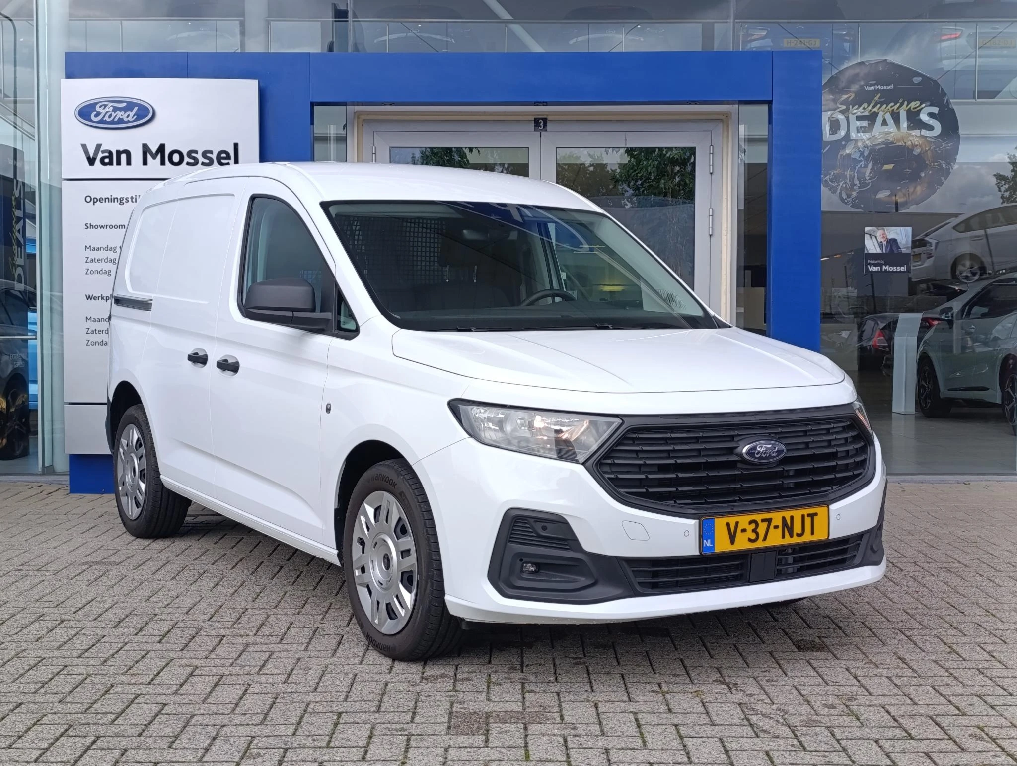 Ford-Transit Connect-image-1