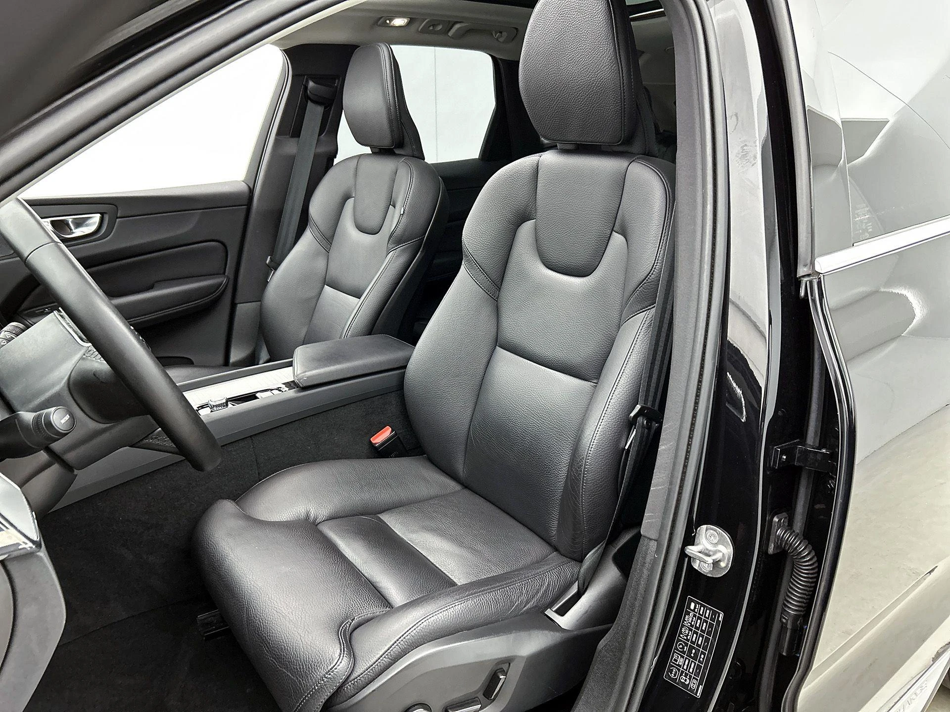 Volvo-XC60-image-47