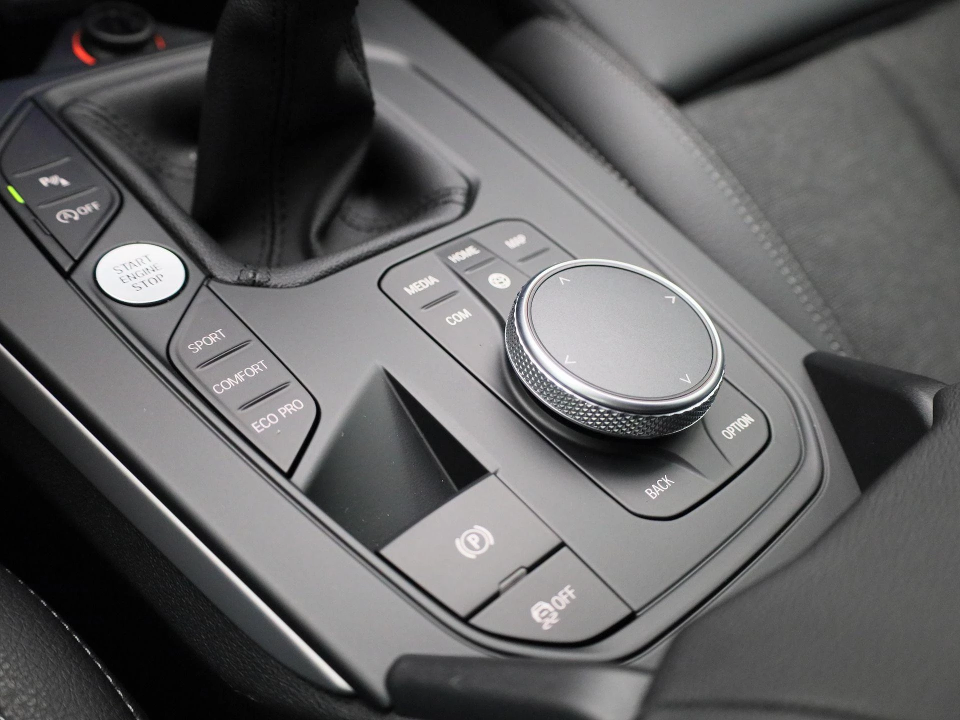 BMW-2 Serie-image-17