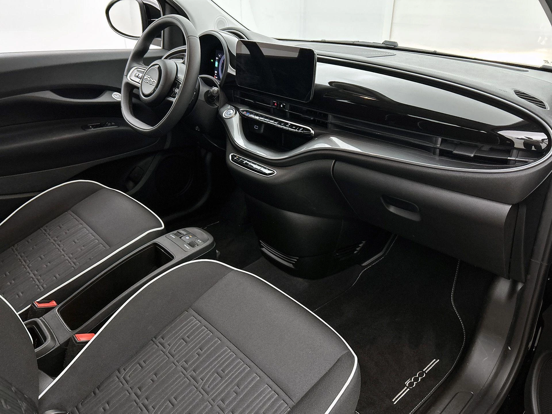 Fiat-500e-image-10