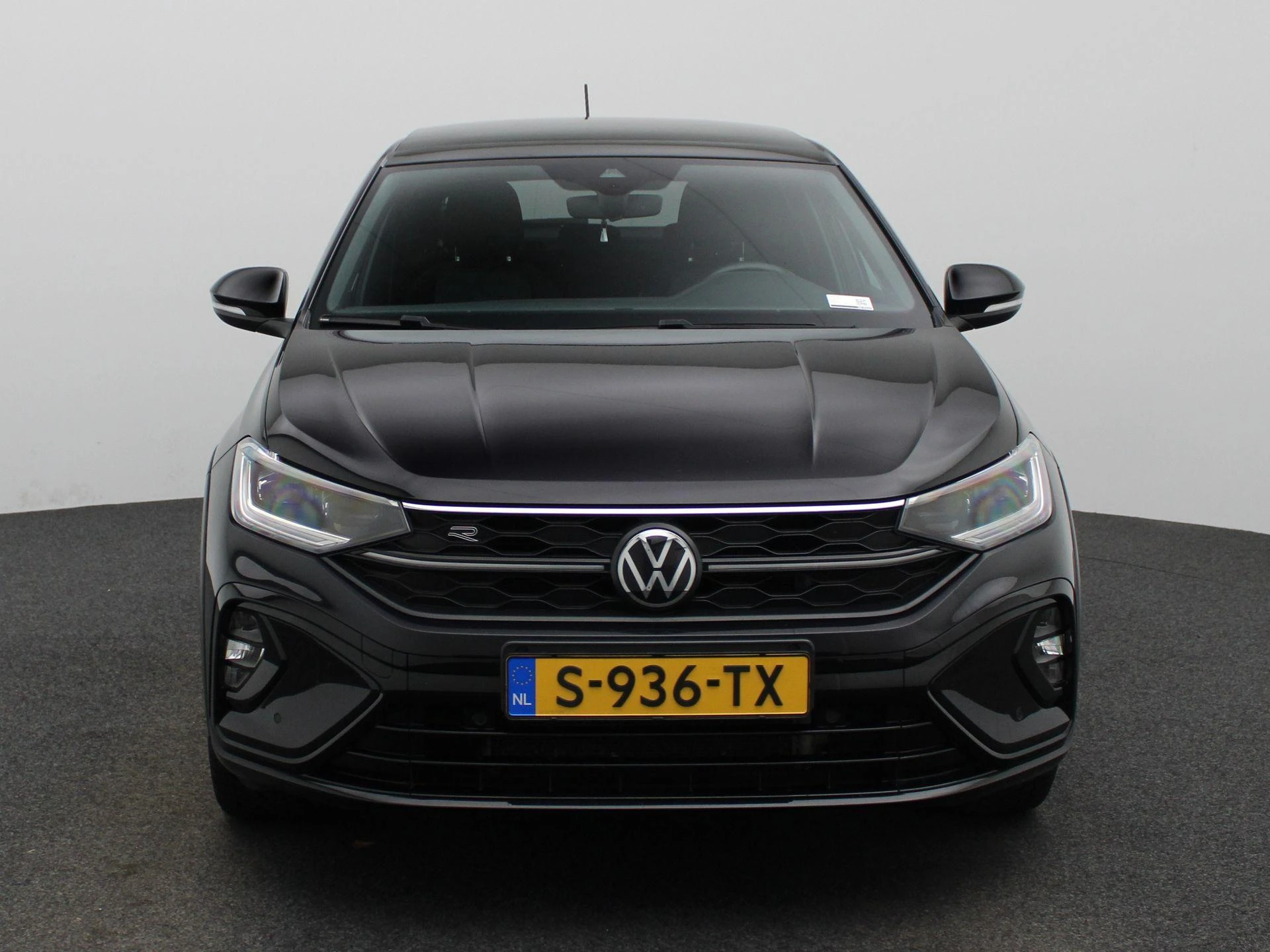 Volkswagen-Taigo-image-2