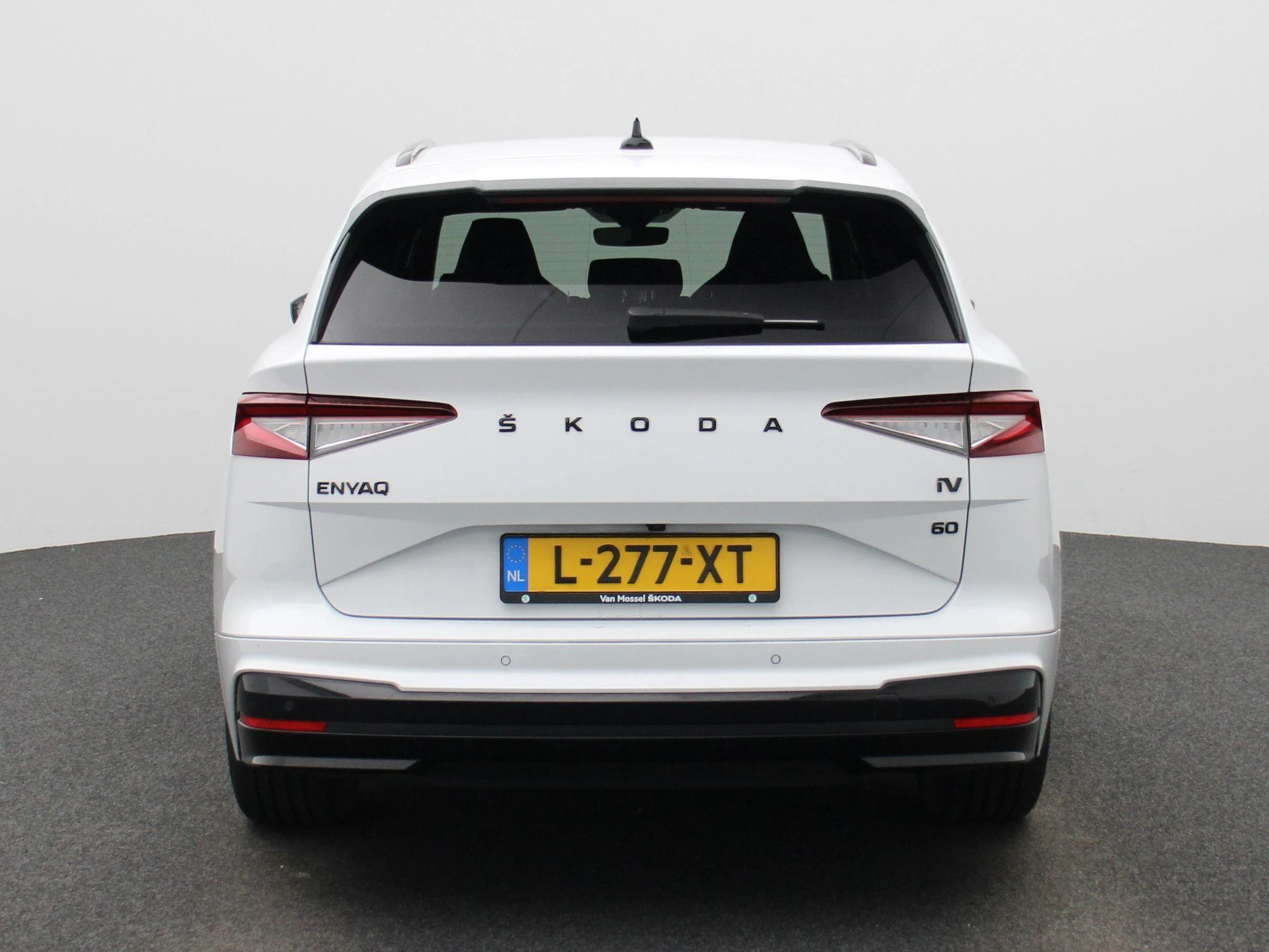 Škoda-Enyaq iV-image-4
