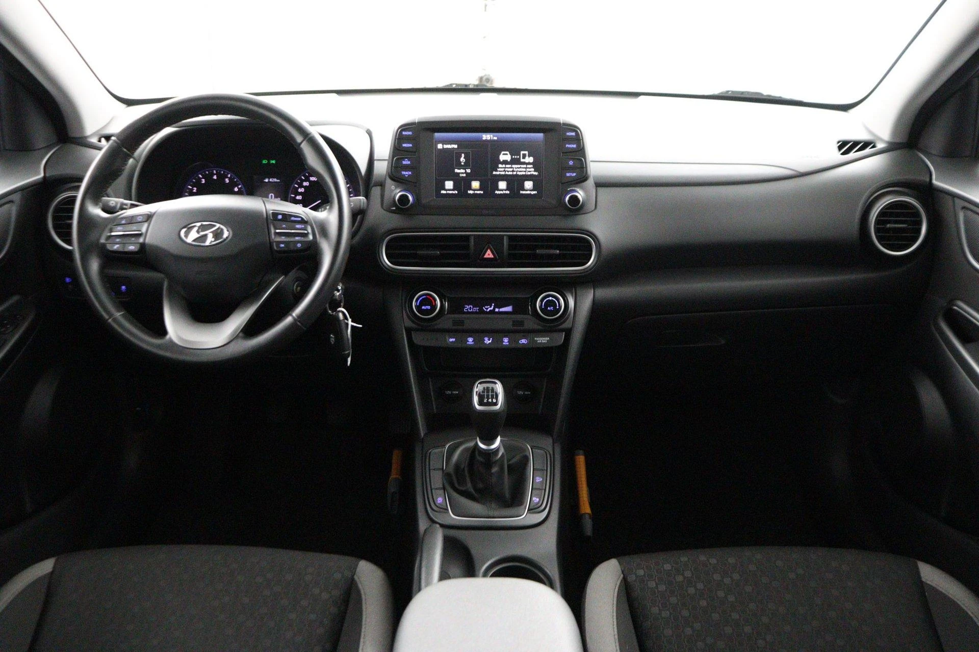 Hyundai-Kona-image-15