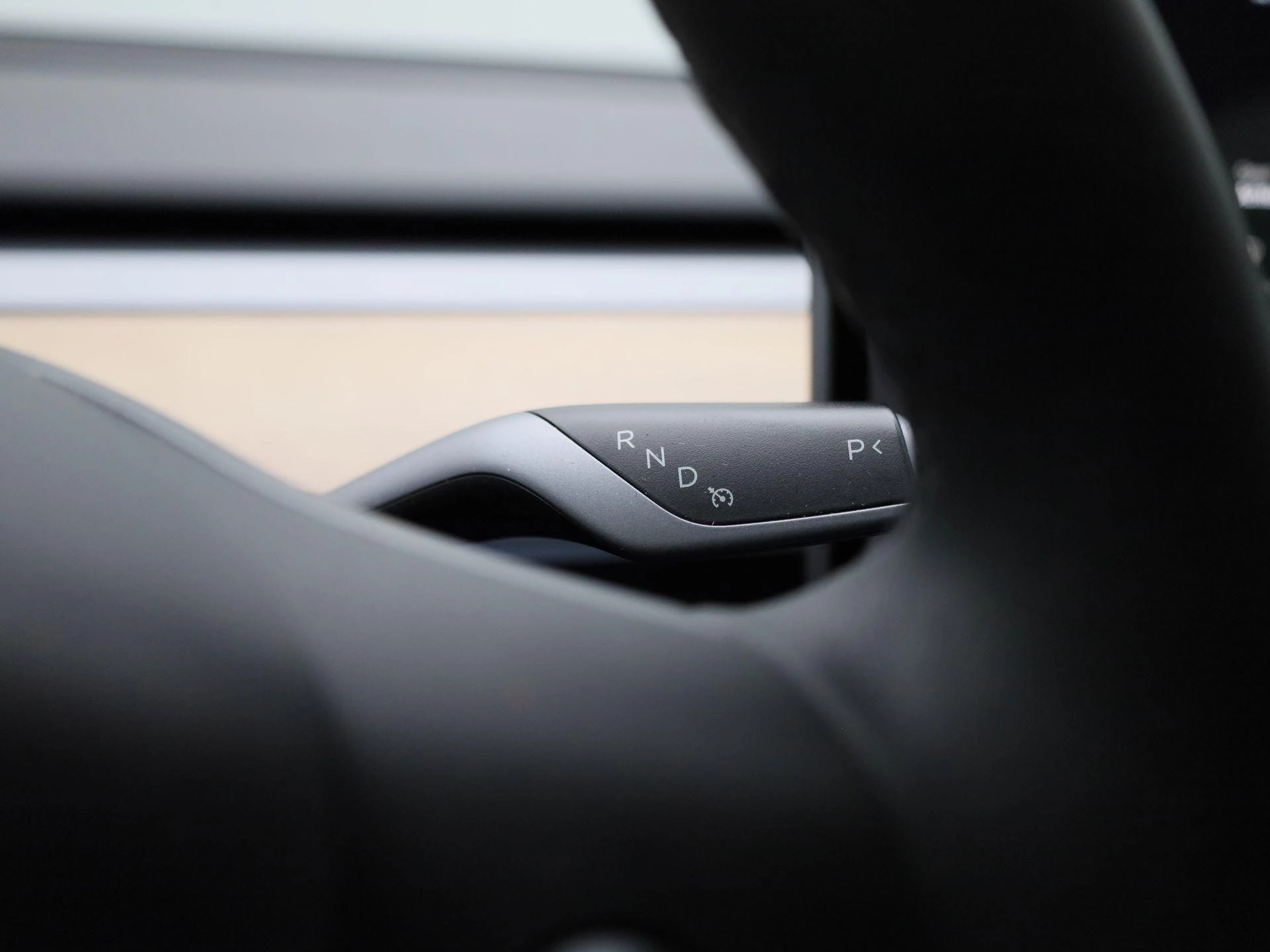 Tesla-Model 3-image-23