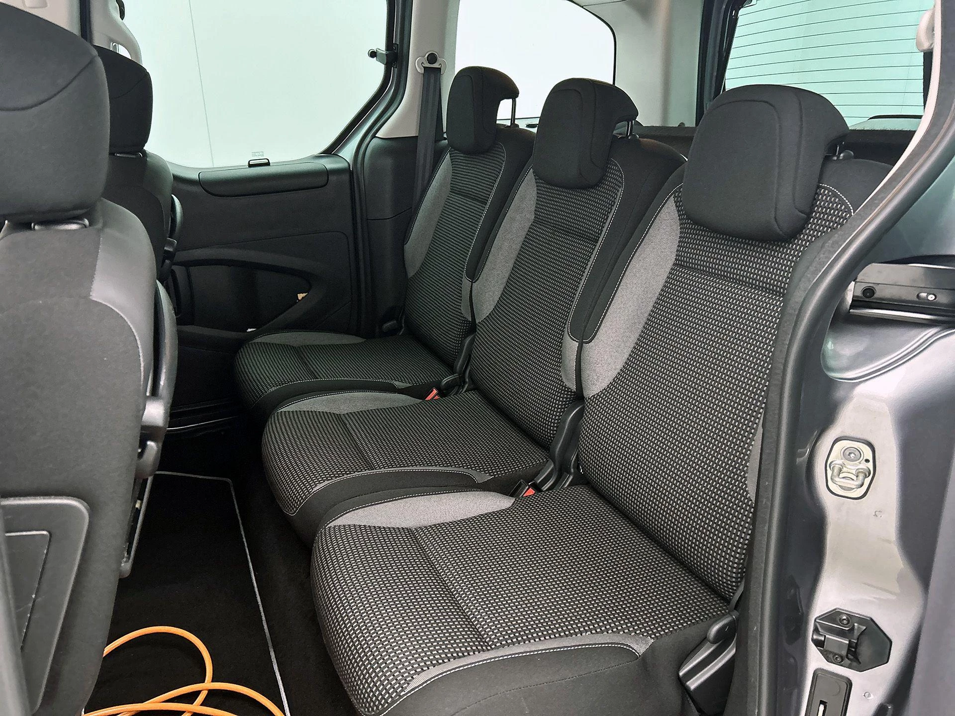 Peugeot e-Partner Tepee Electric Allure