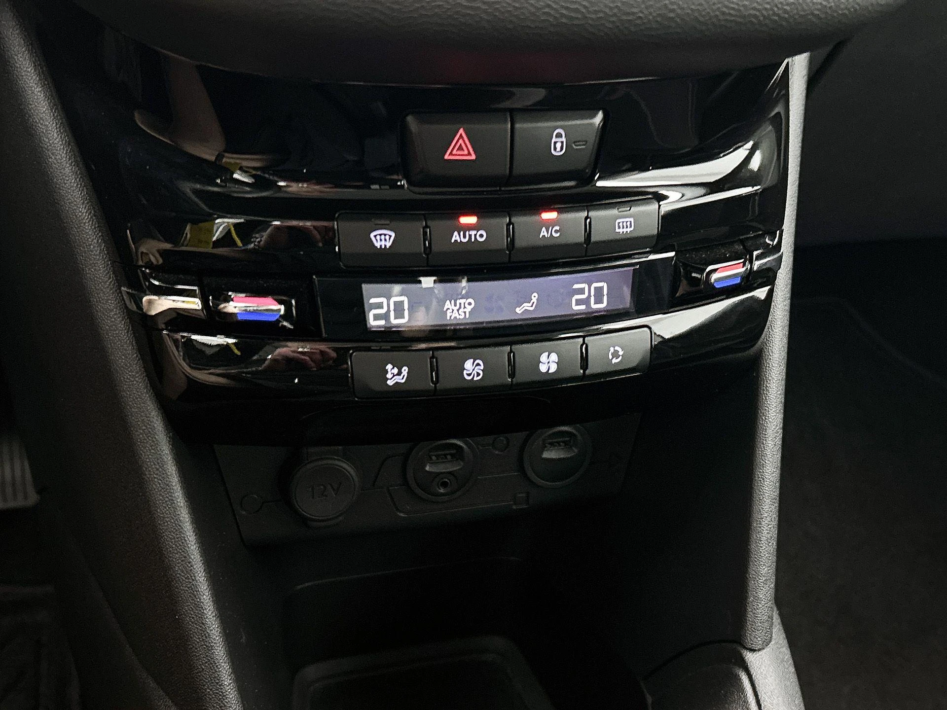 Peugeot 208 1.2 VTi Envy
