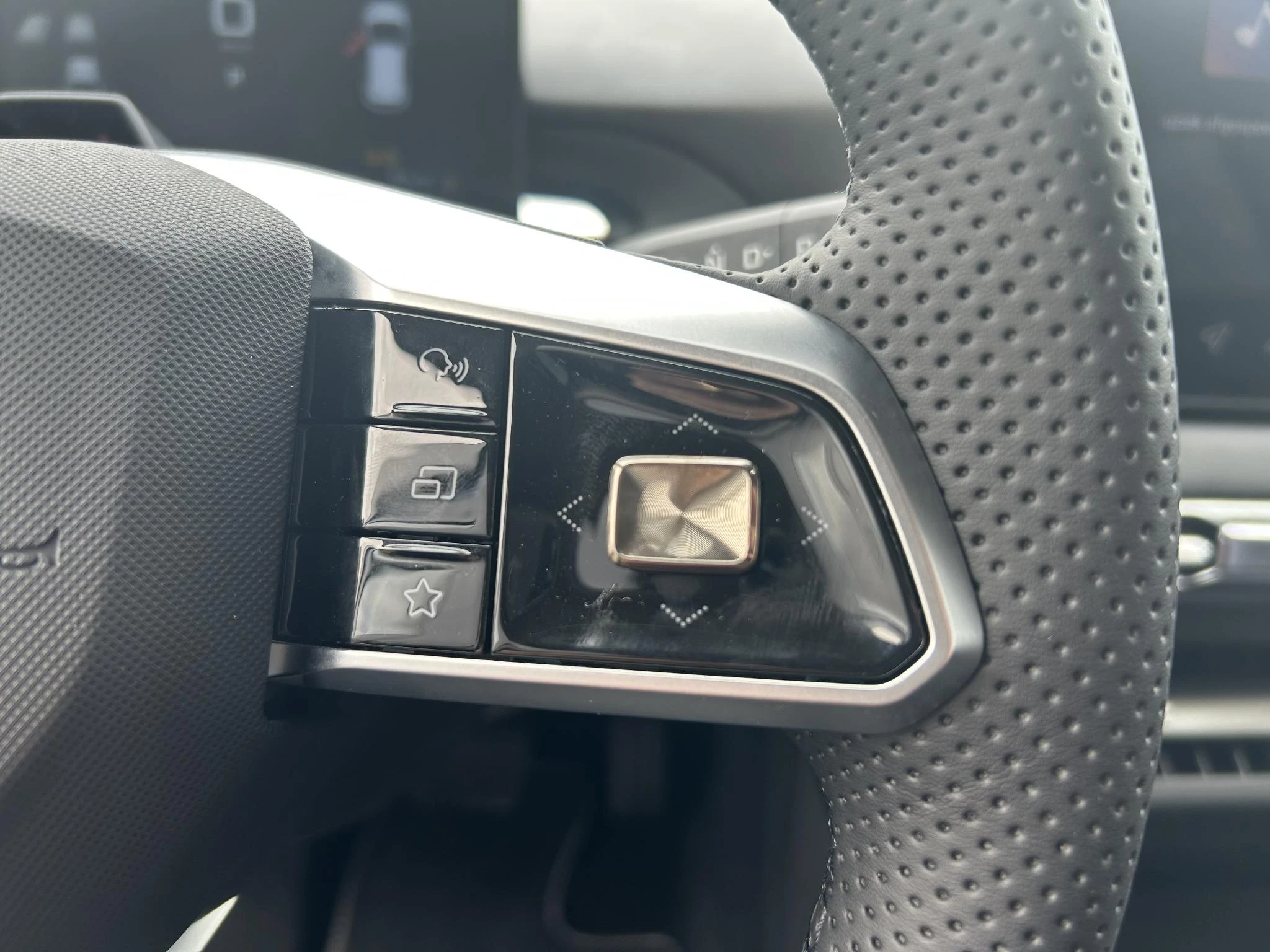 MG-MG4 EV Urban-image-9