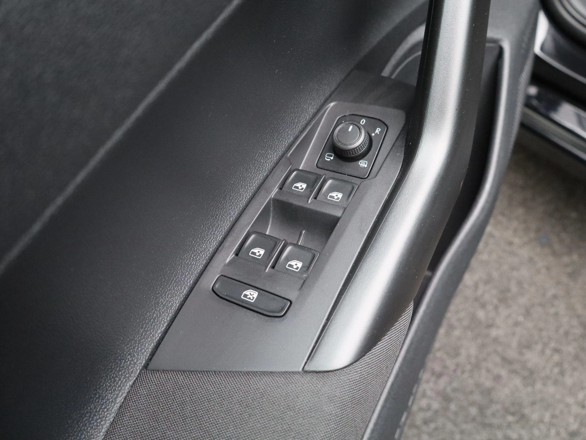 Volkswagen Polo 1.0 TSI Life Business