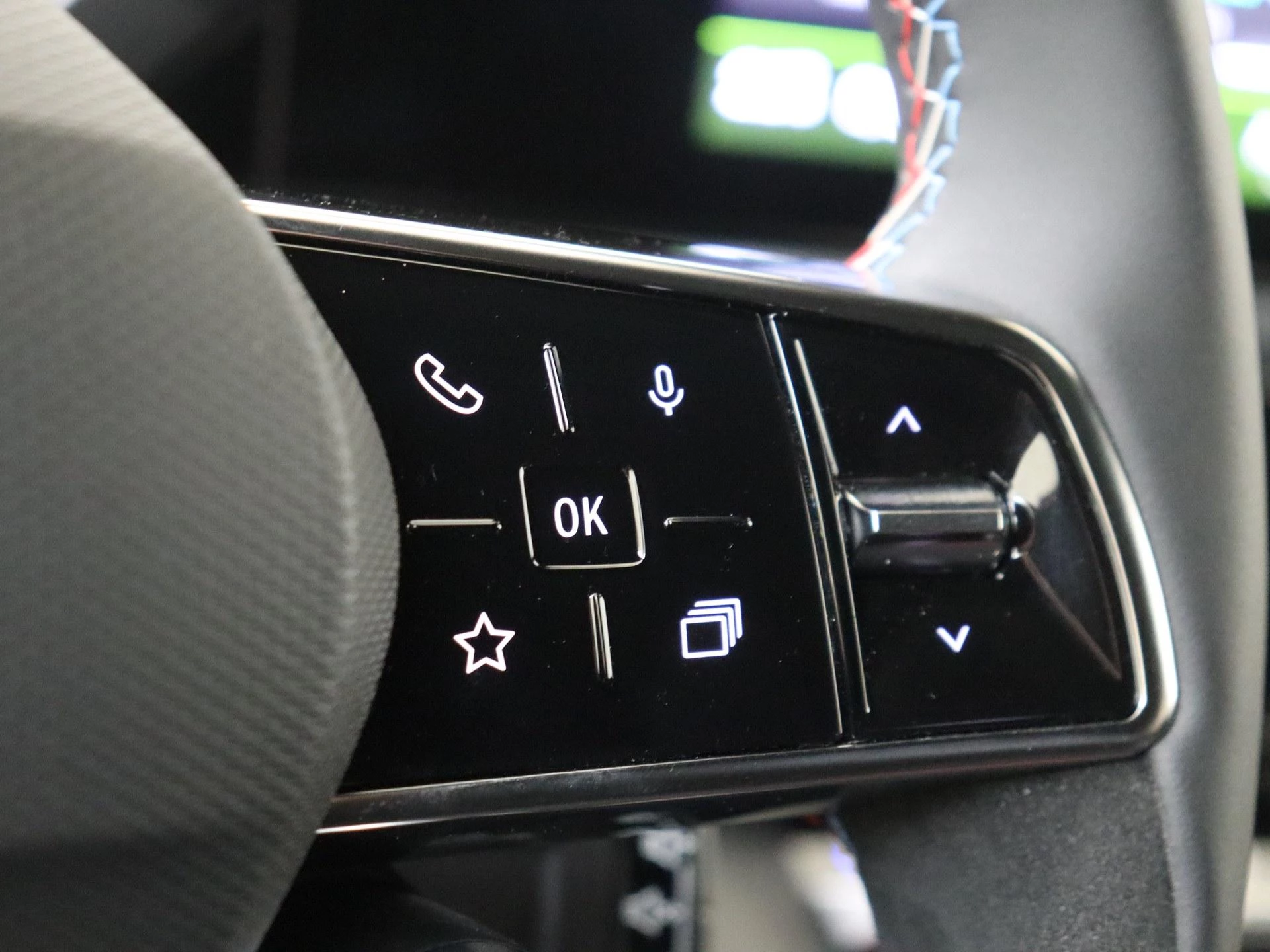 Renault-Clio-image-12