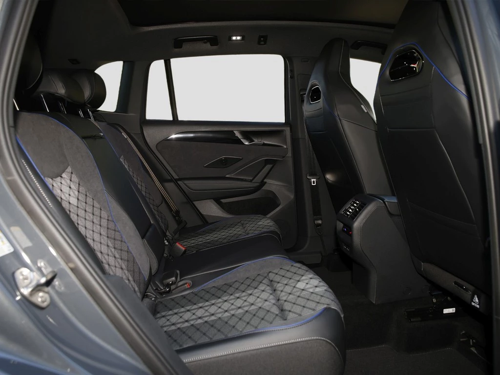 Volkswagen Tiguan R-Line 2,0 l TDI 4M. DSG AHK, Pano, Standh. VSA