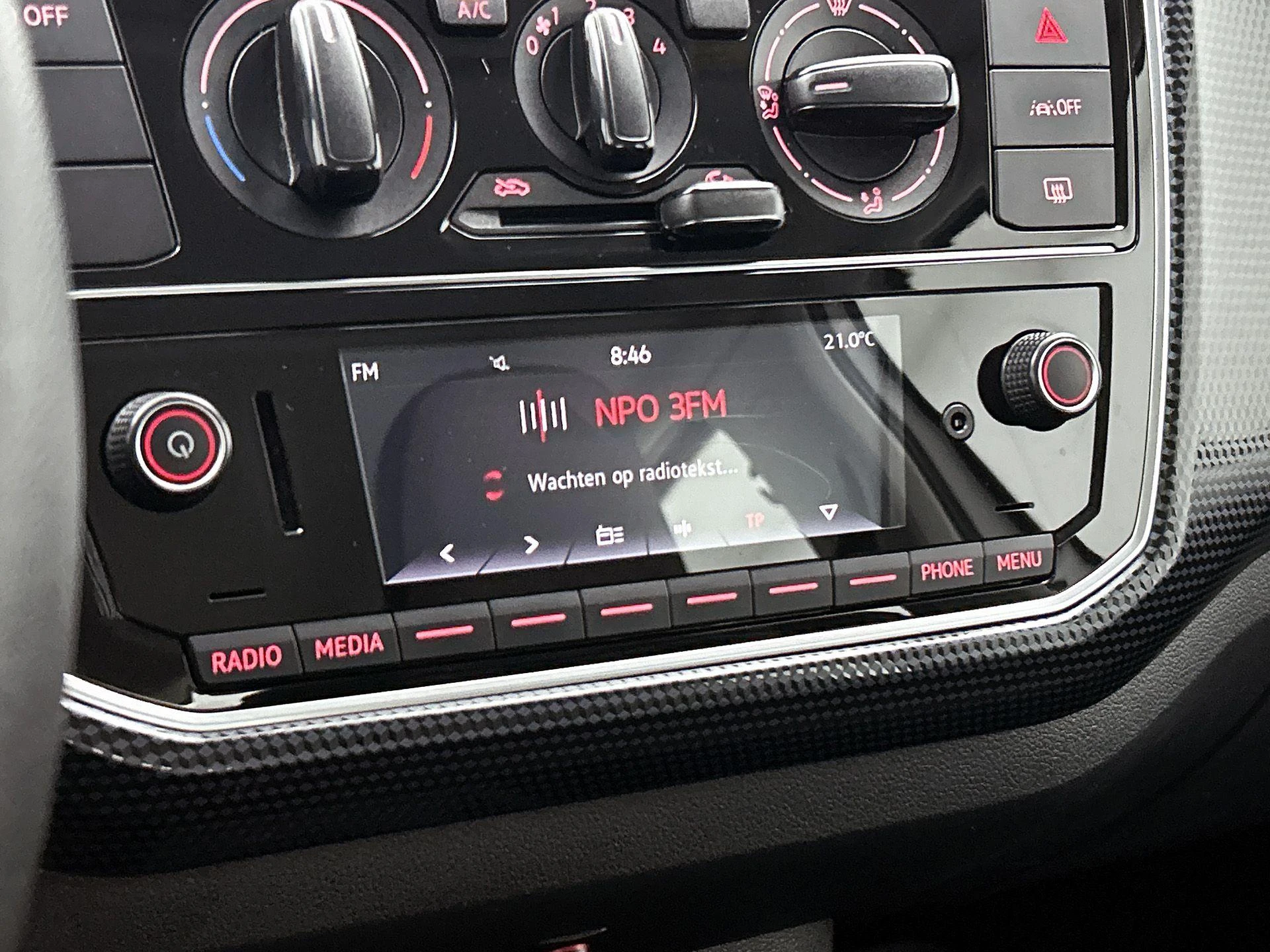 Volkswagen-up!-image-5