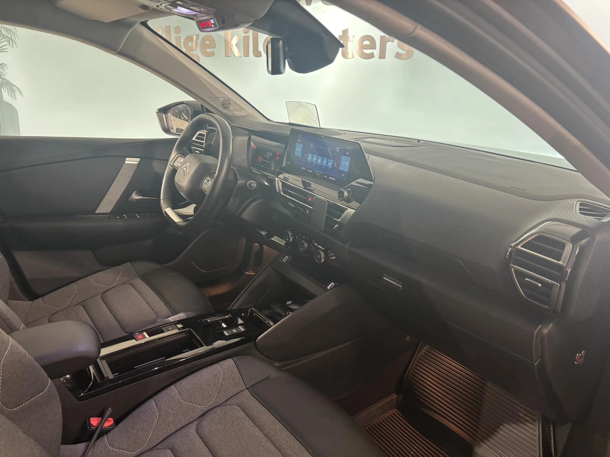 Citroën-ë-C4-image-32