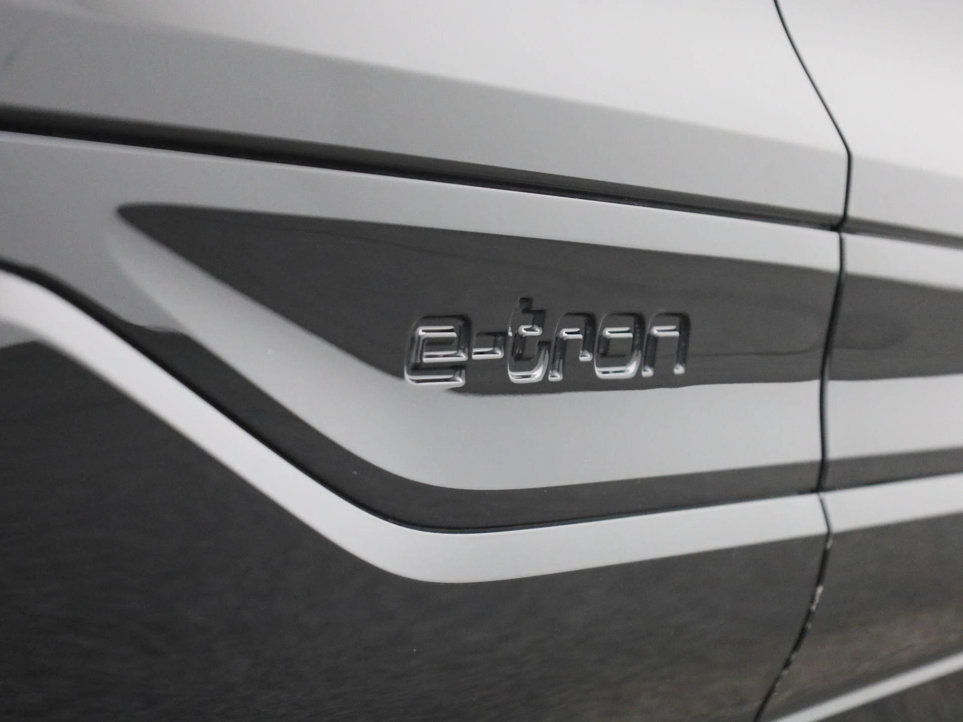 Audi-Q6 e-tron-image-48
