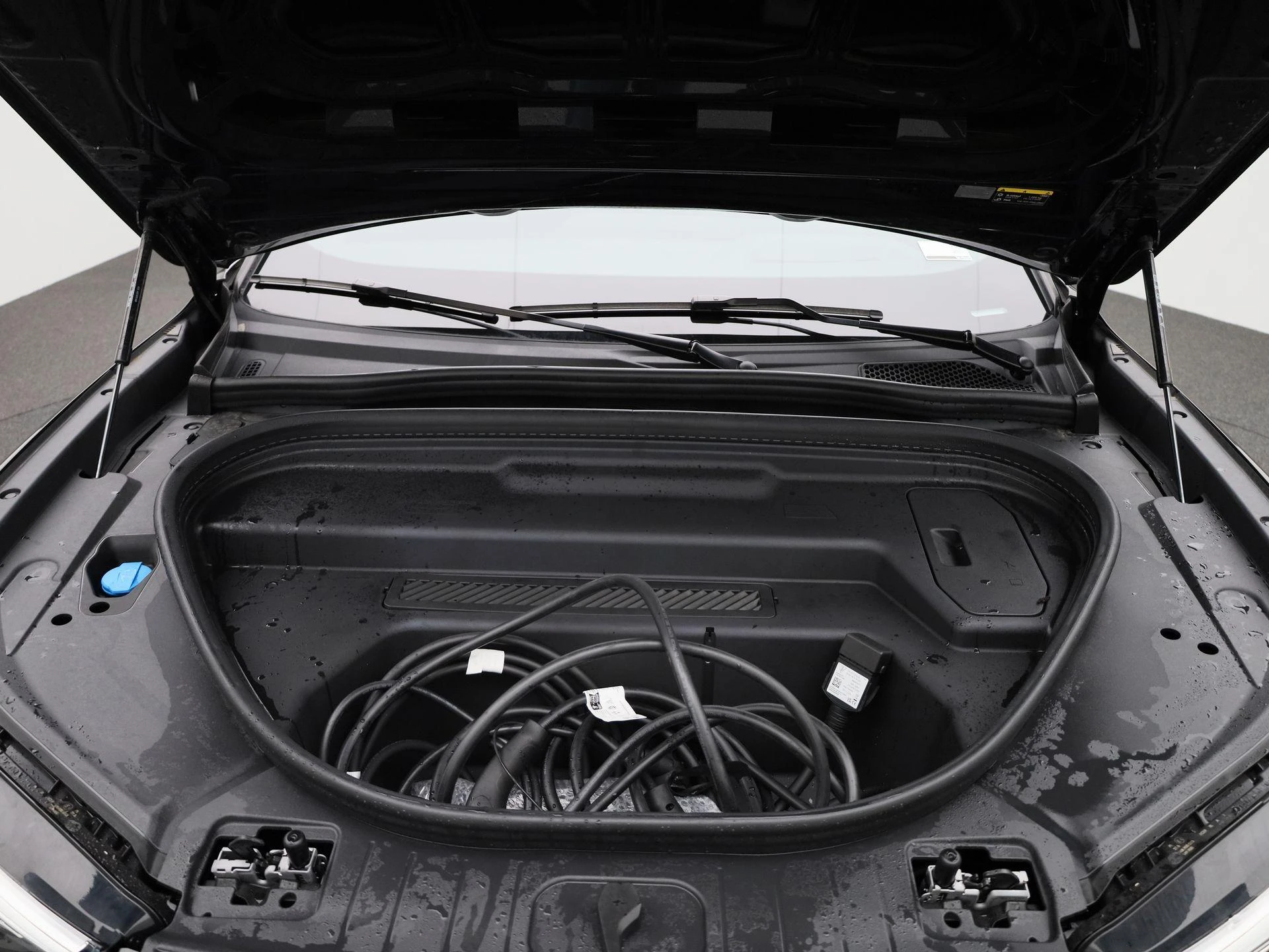 Audi-Q6 e-tron-image-53