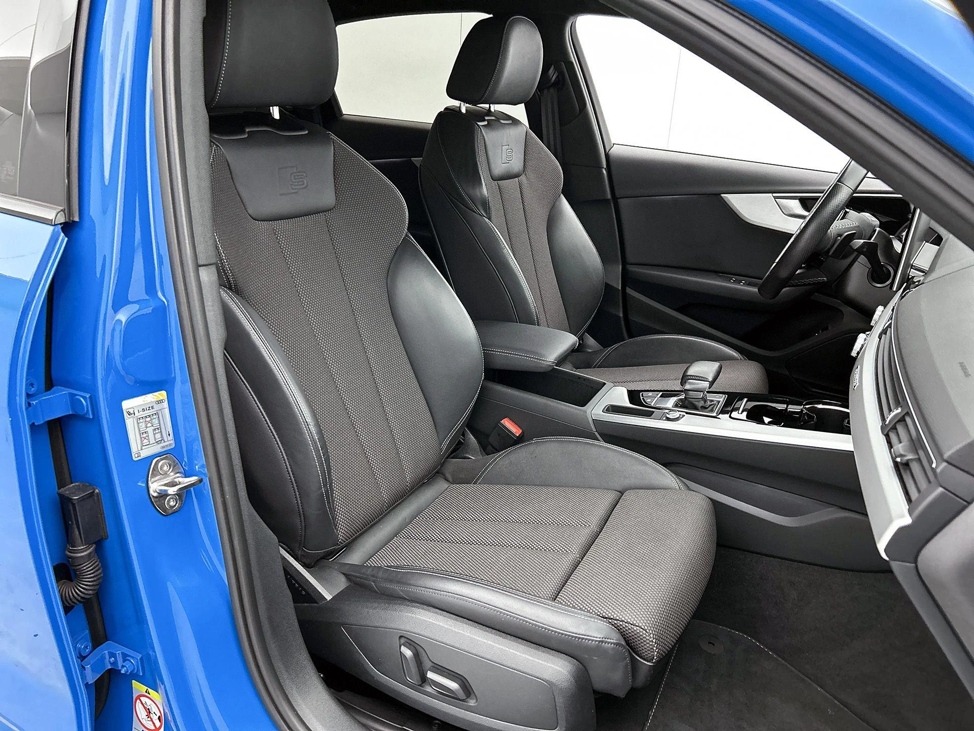 Audi A4 Limousine 40 TFSI quattro S edition