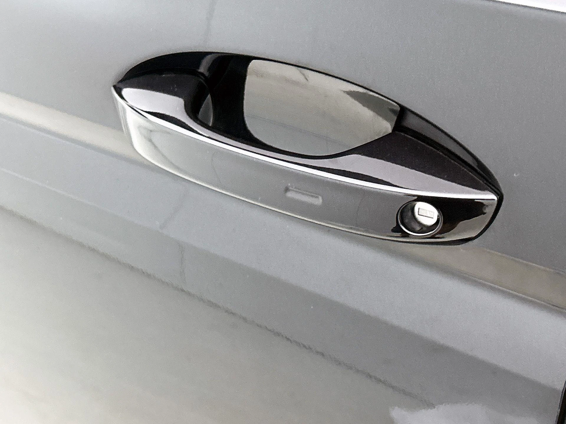 Volkswagen-Multivan-image-26
