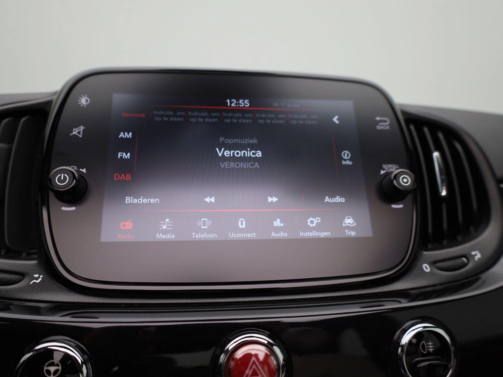 Fiat-500C-image-15