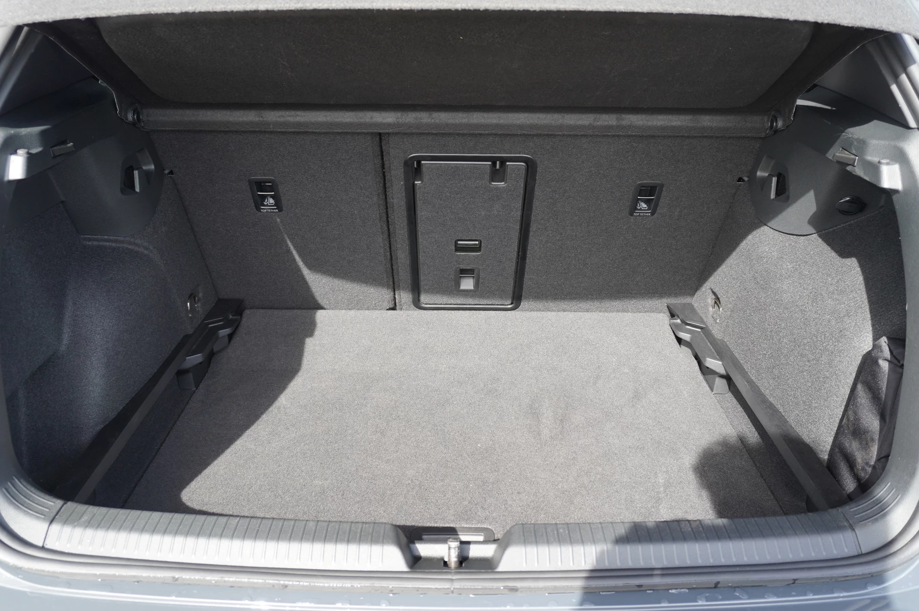 Volkswagen-Golf-image-14