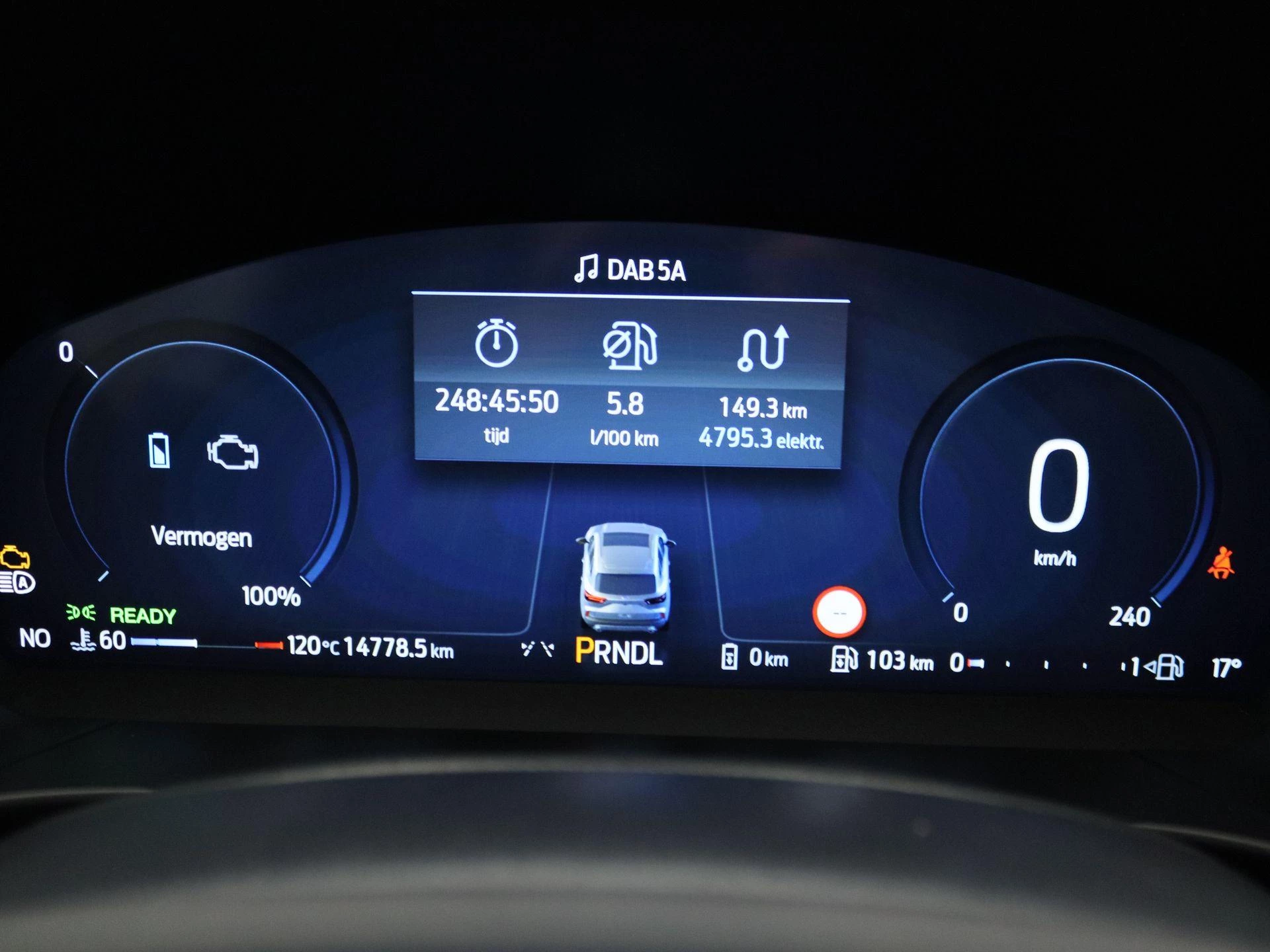 Ford-Kuga-image-8