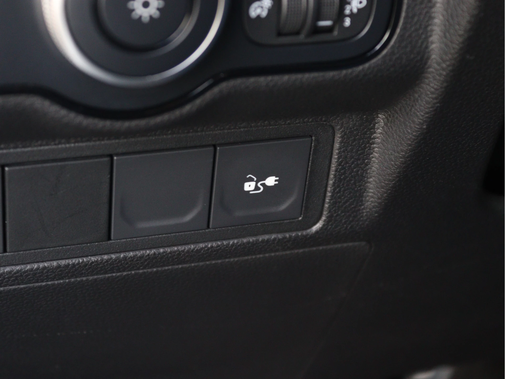 Mercedes-Benz-eCitan-image-7