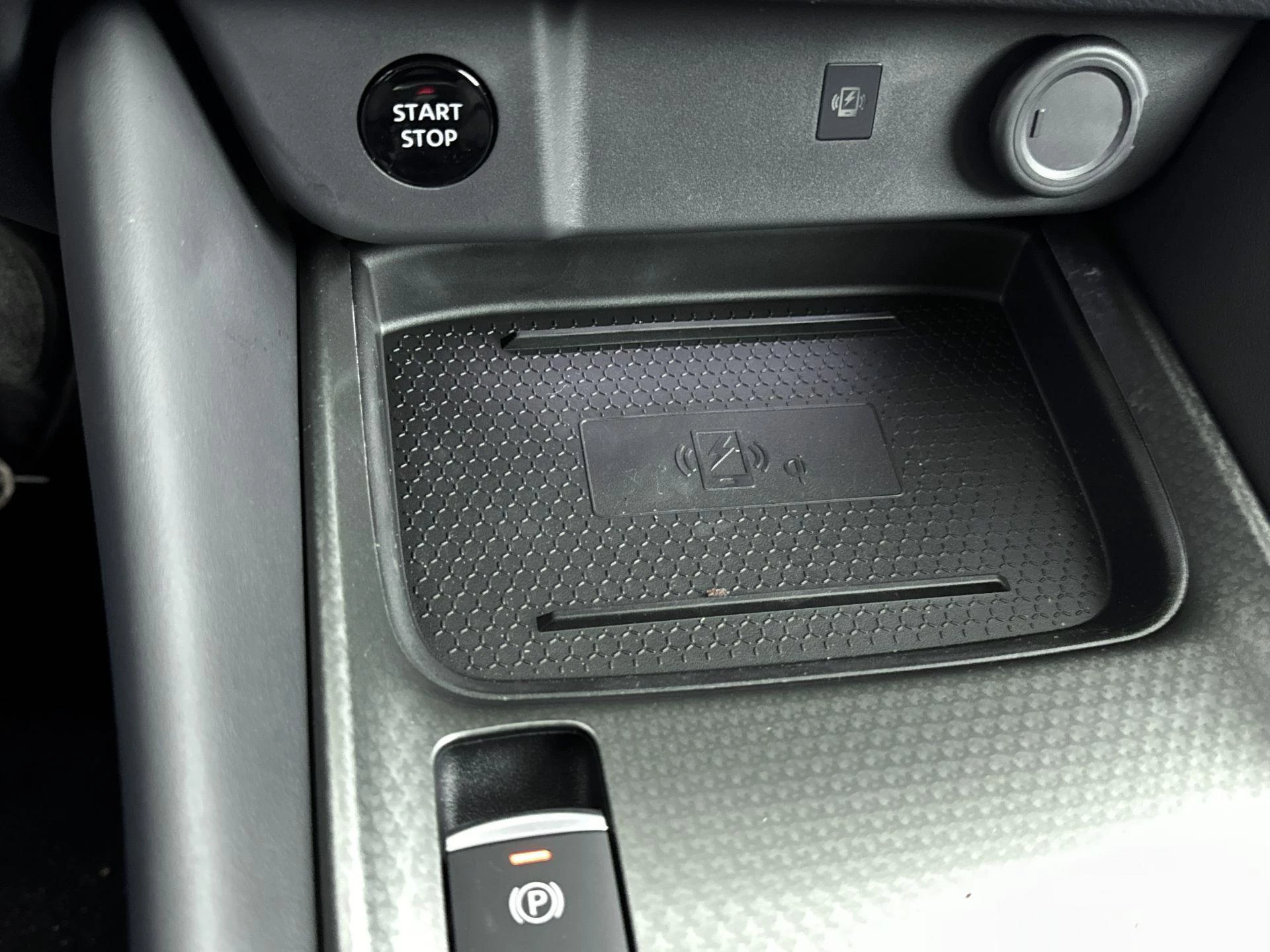 Nissan-QASHQAI-image-8