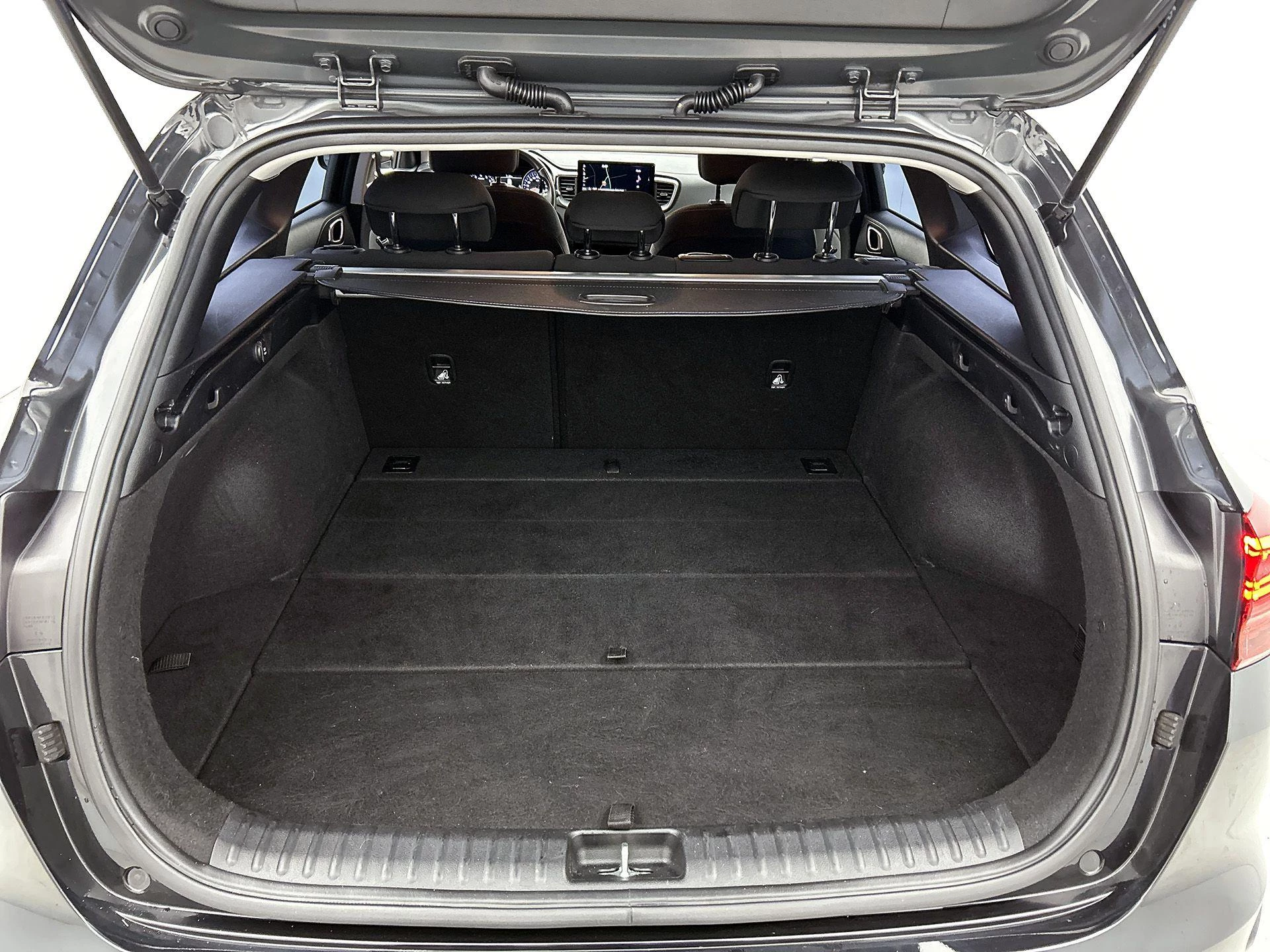 Kia-Ceed Sportswagon-image-26