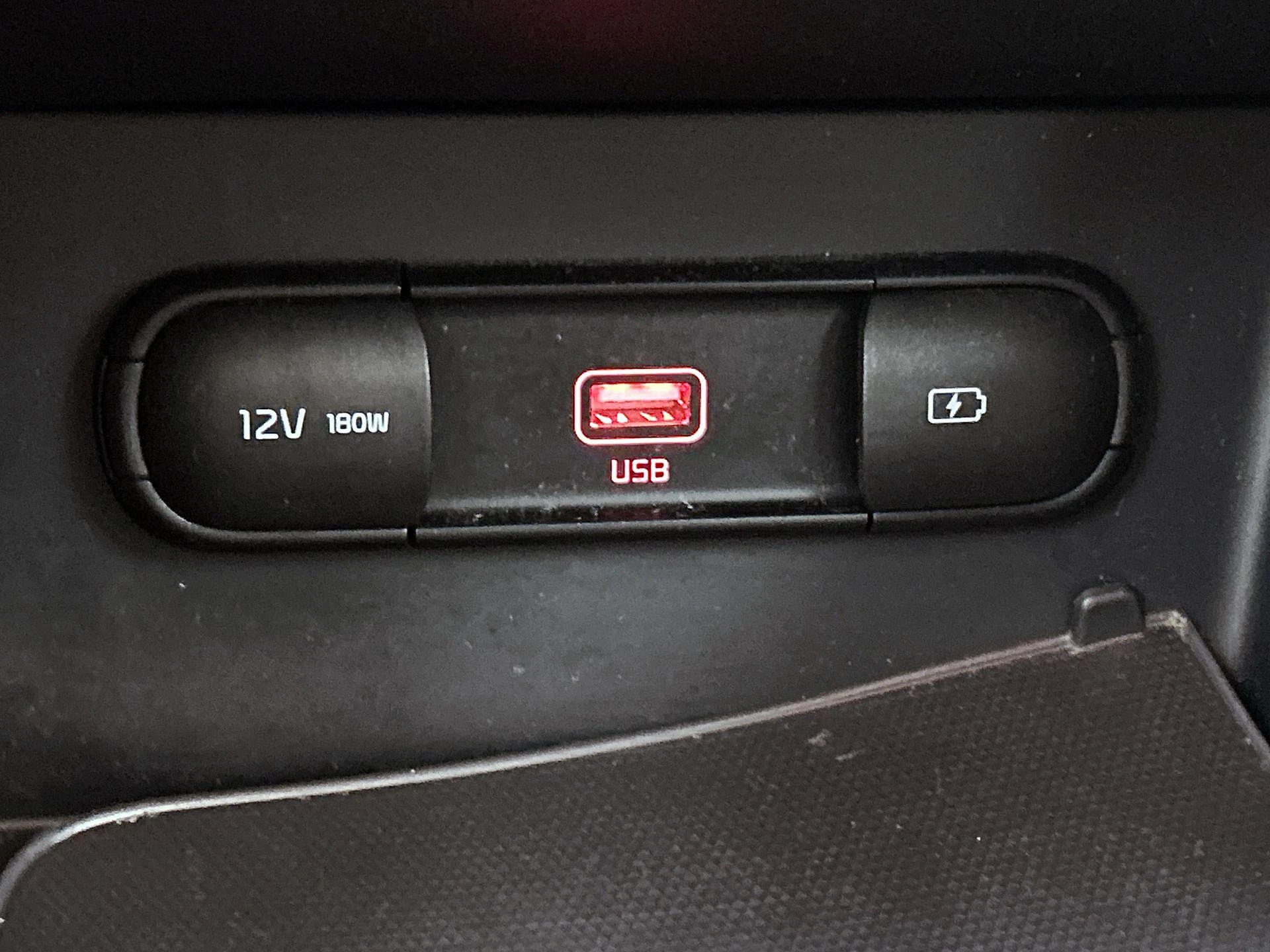 Kia-Niro-image-33