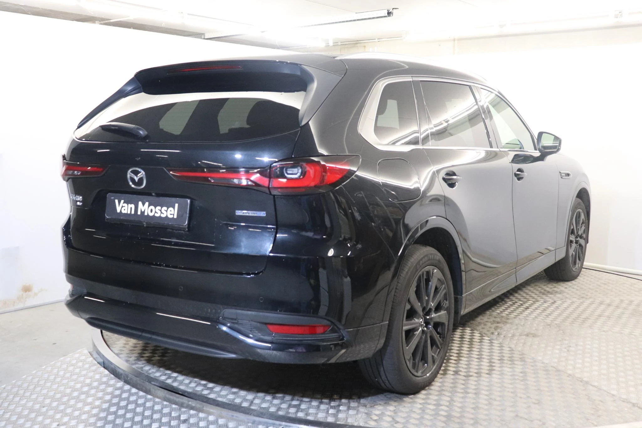 Mazda-CX-80-image-4