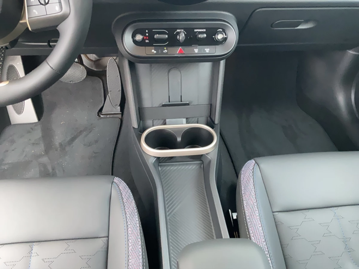 MINI-Cooper-image-11