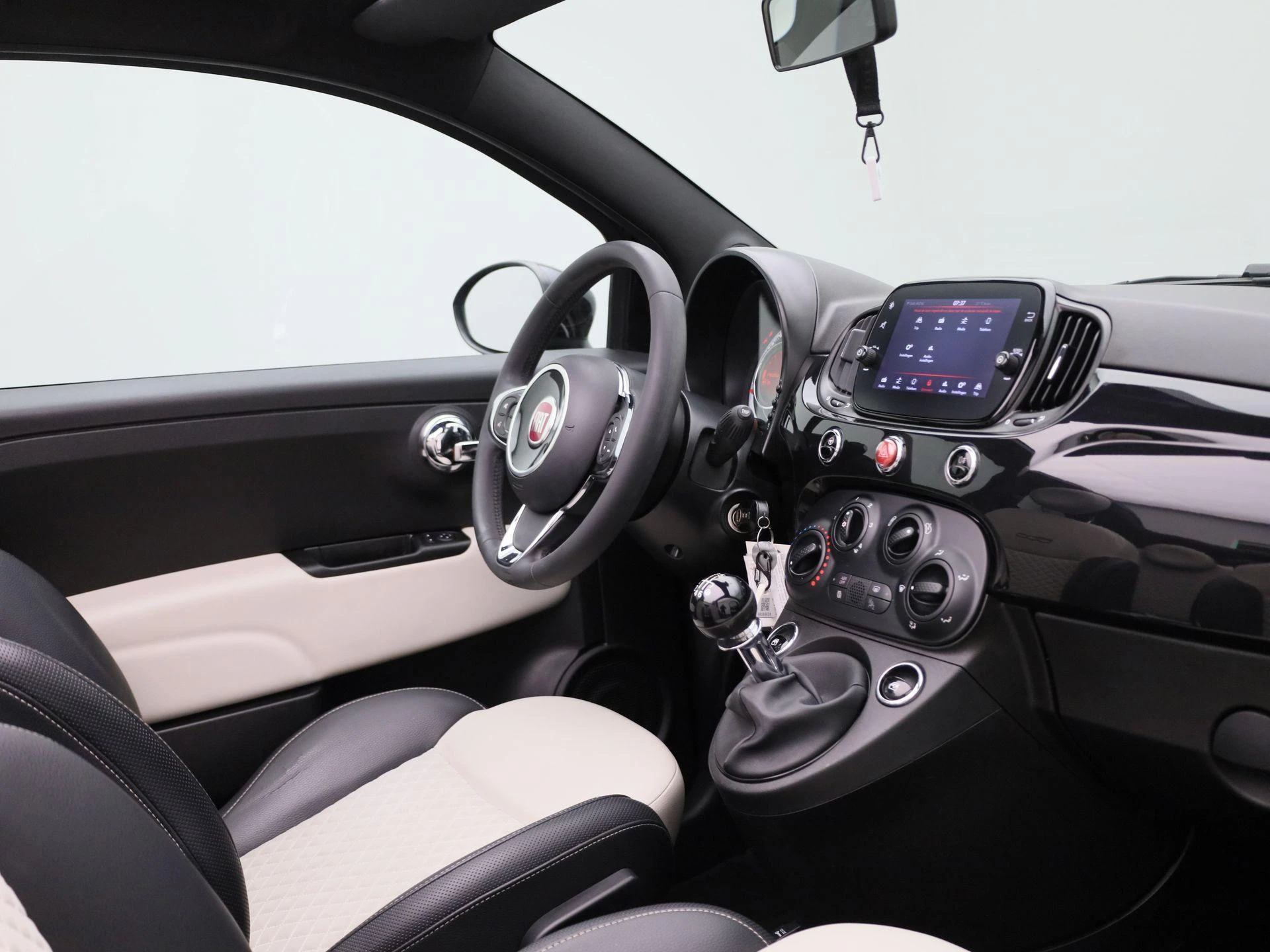 Fiat-500C-image-29