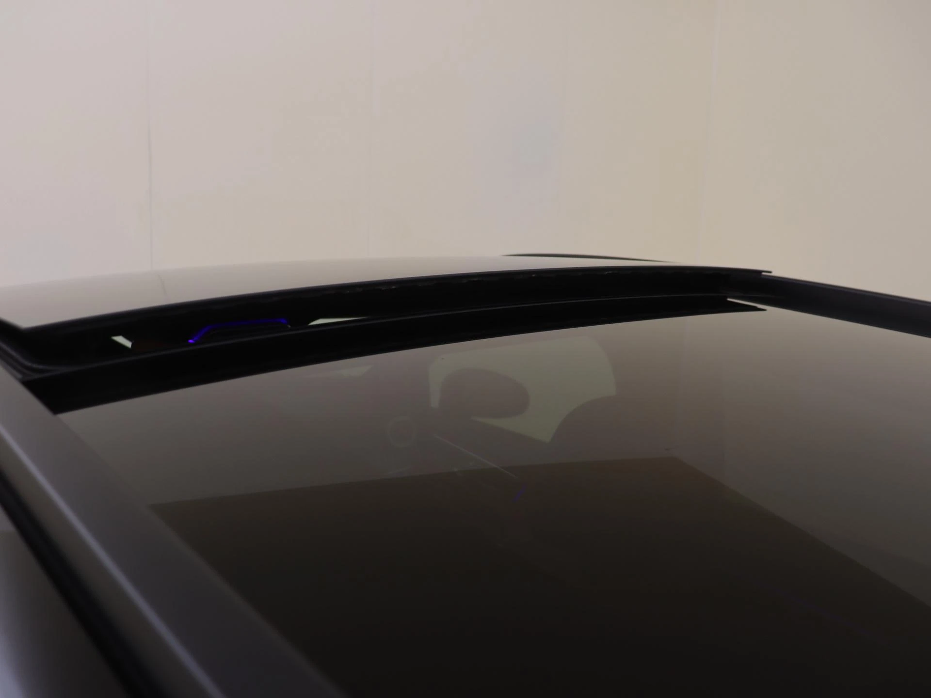 Mercedes-Benz-GLC-image-30