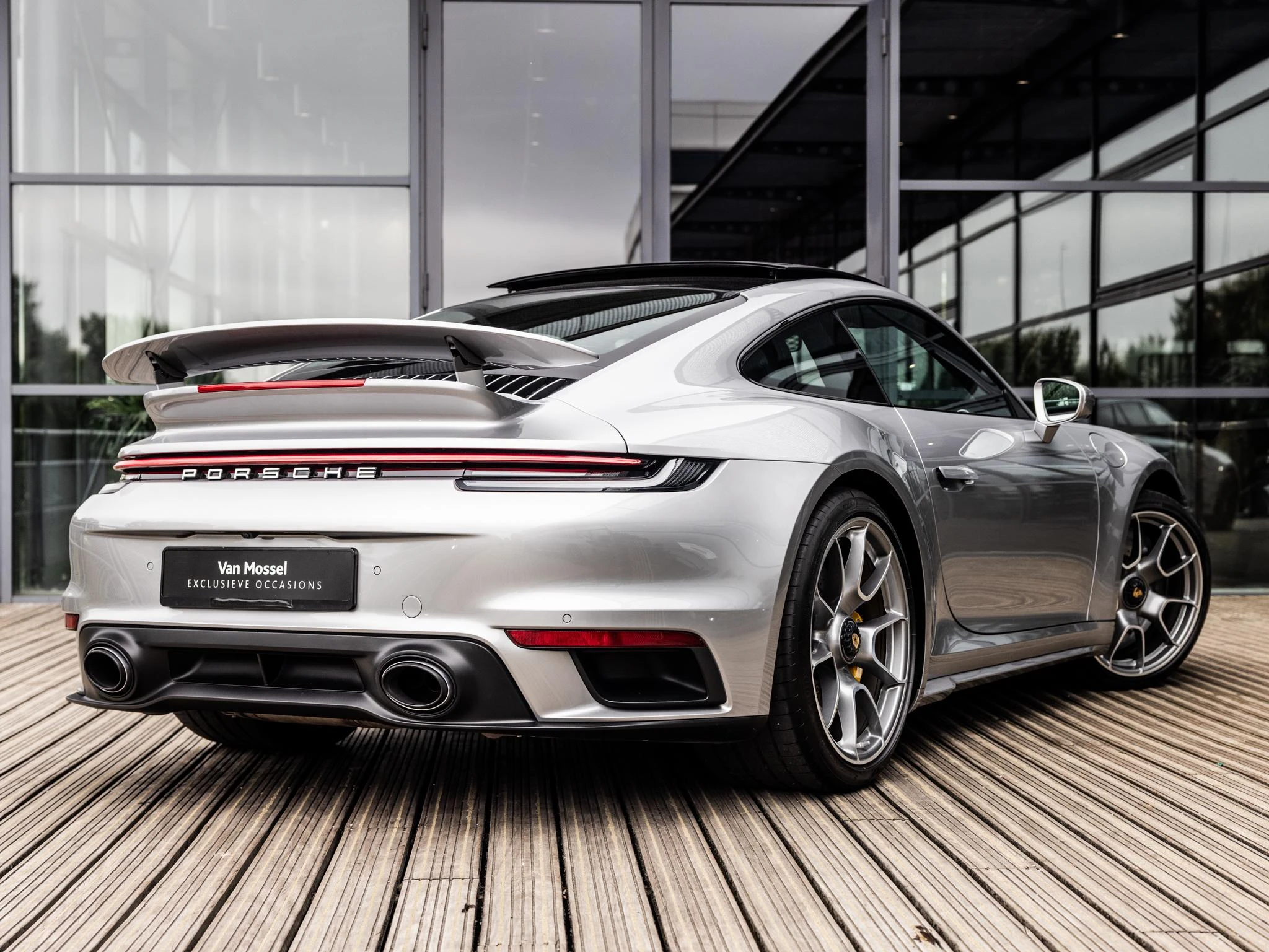Porsche-911-image-4