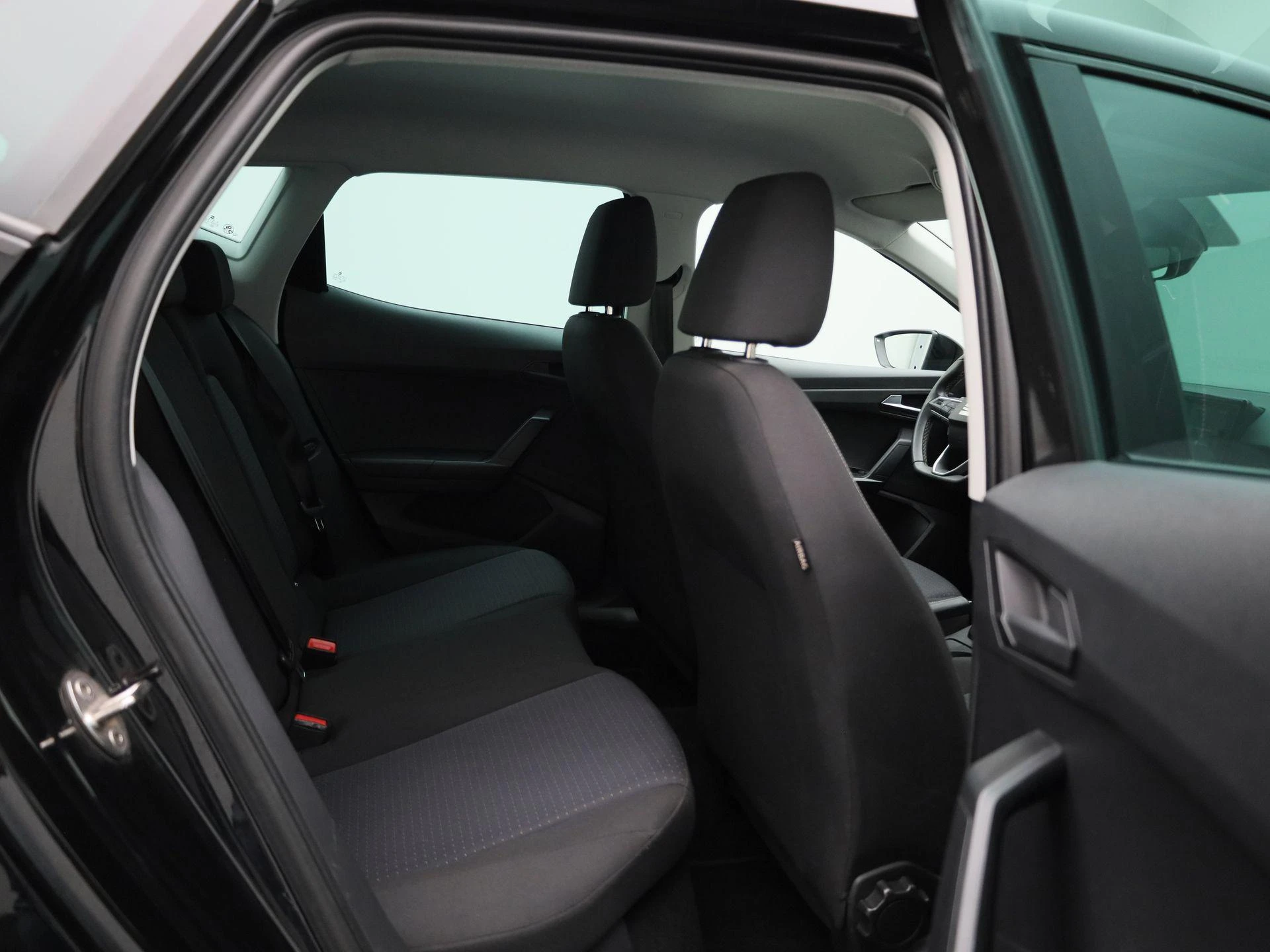 SEAT-Ibiza-image-31