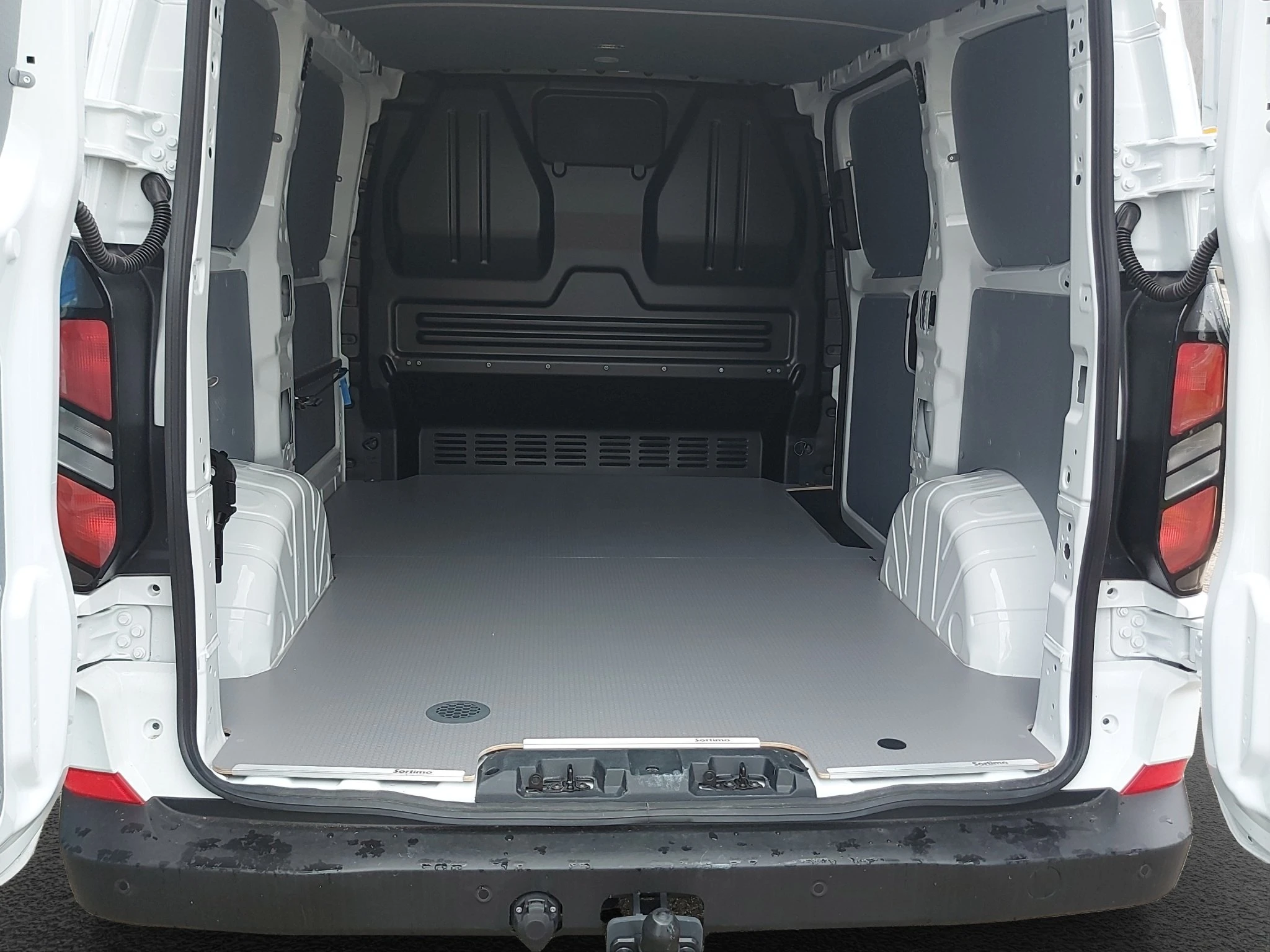 Ford-Transit Custom-image-17