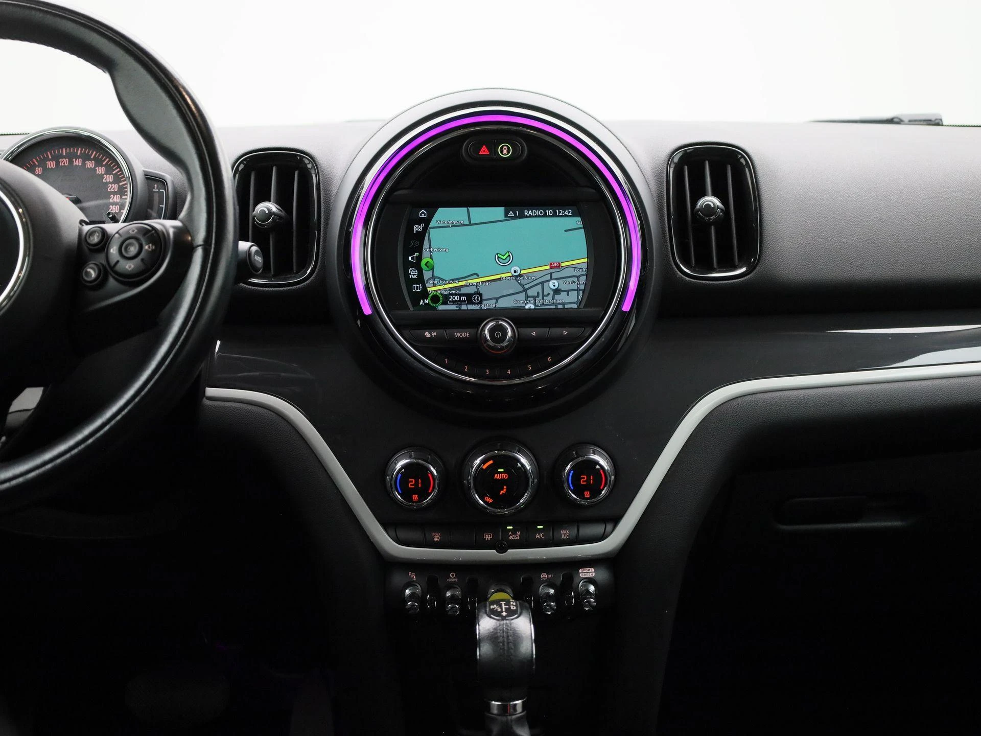 MINI-Countryman-image-8