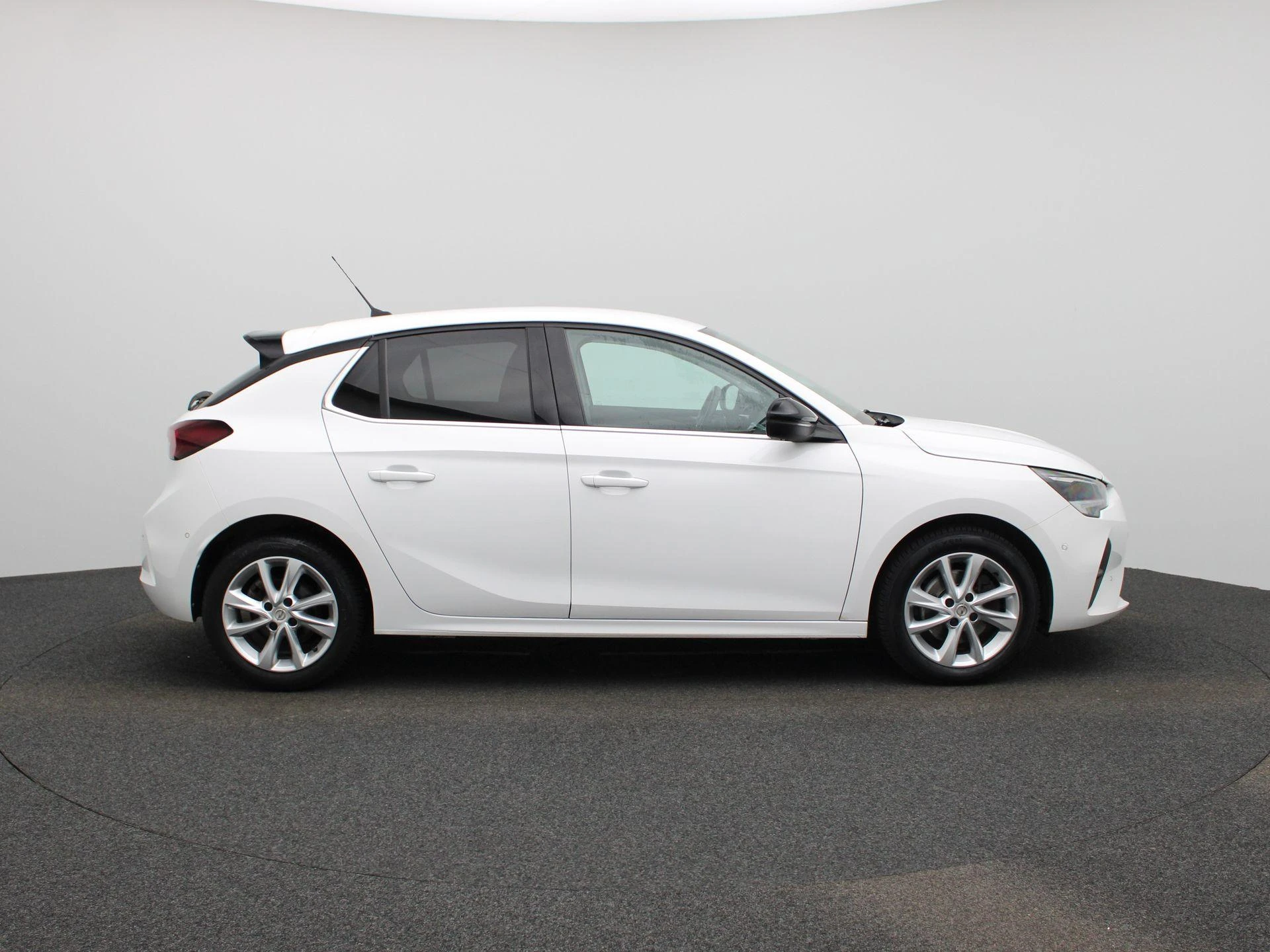 Opel-Corsa-image-5