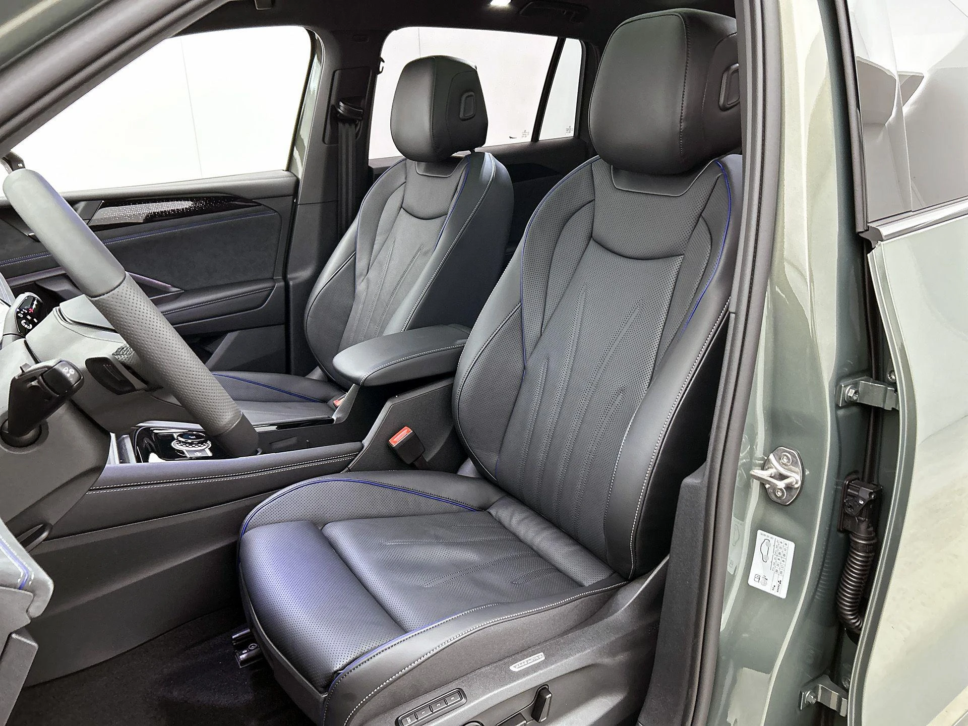 Volkswagen-Tiguan-image-50