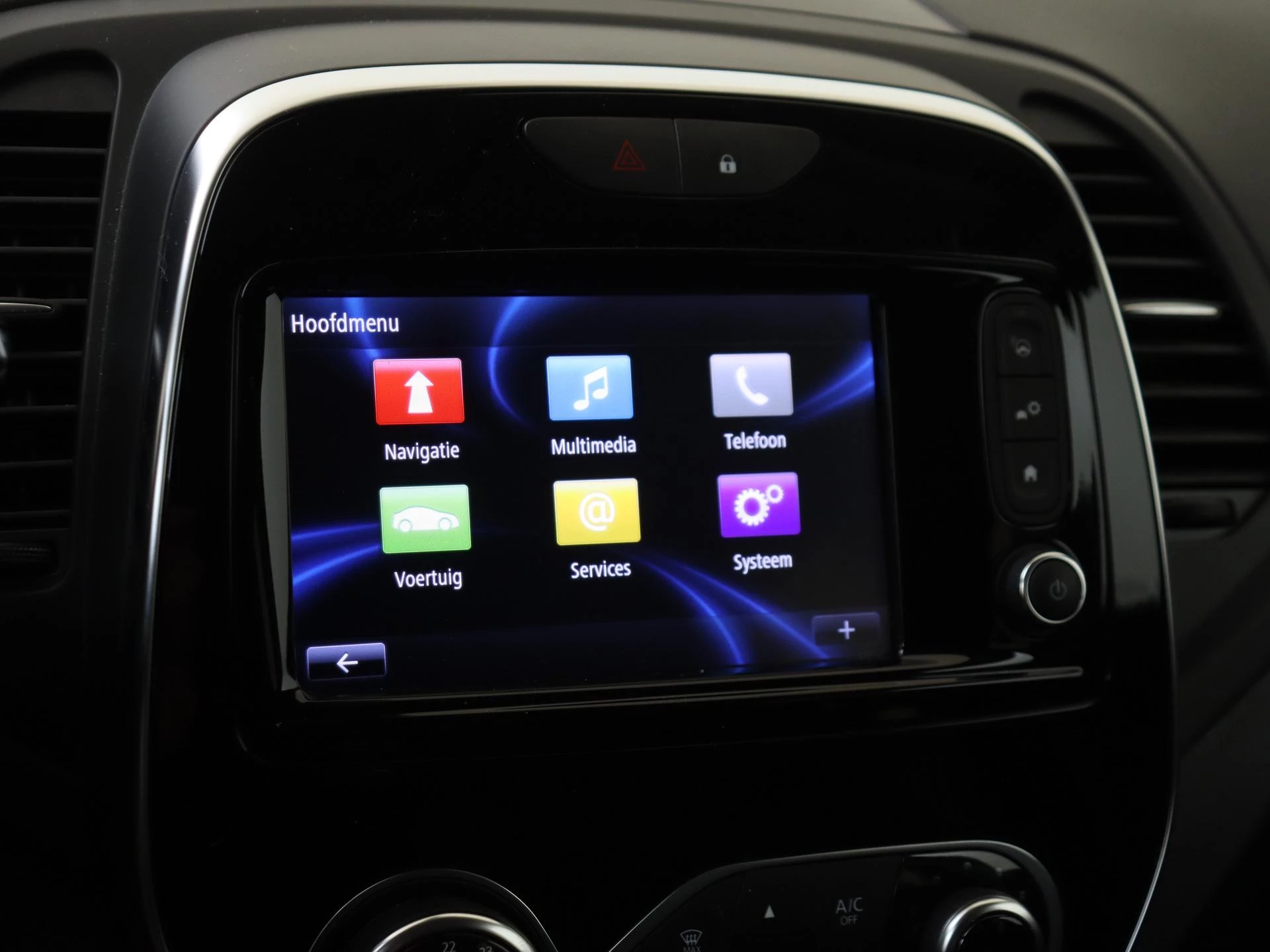 Renault-Captur-image-15