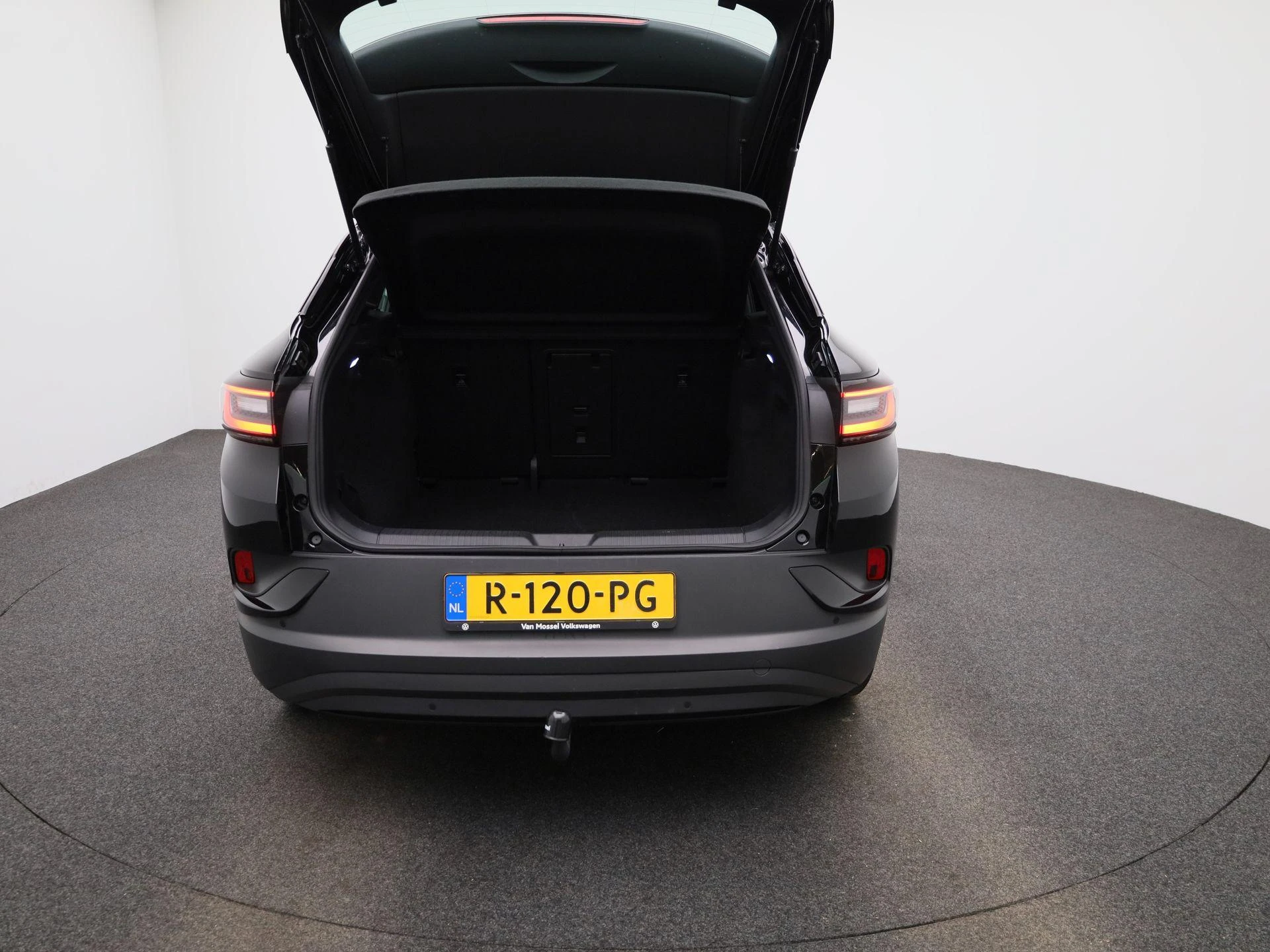 Volkswagen-ID.4-image-9