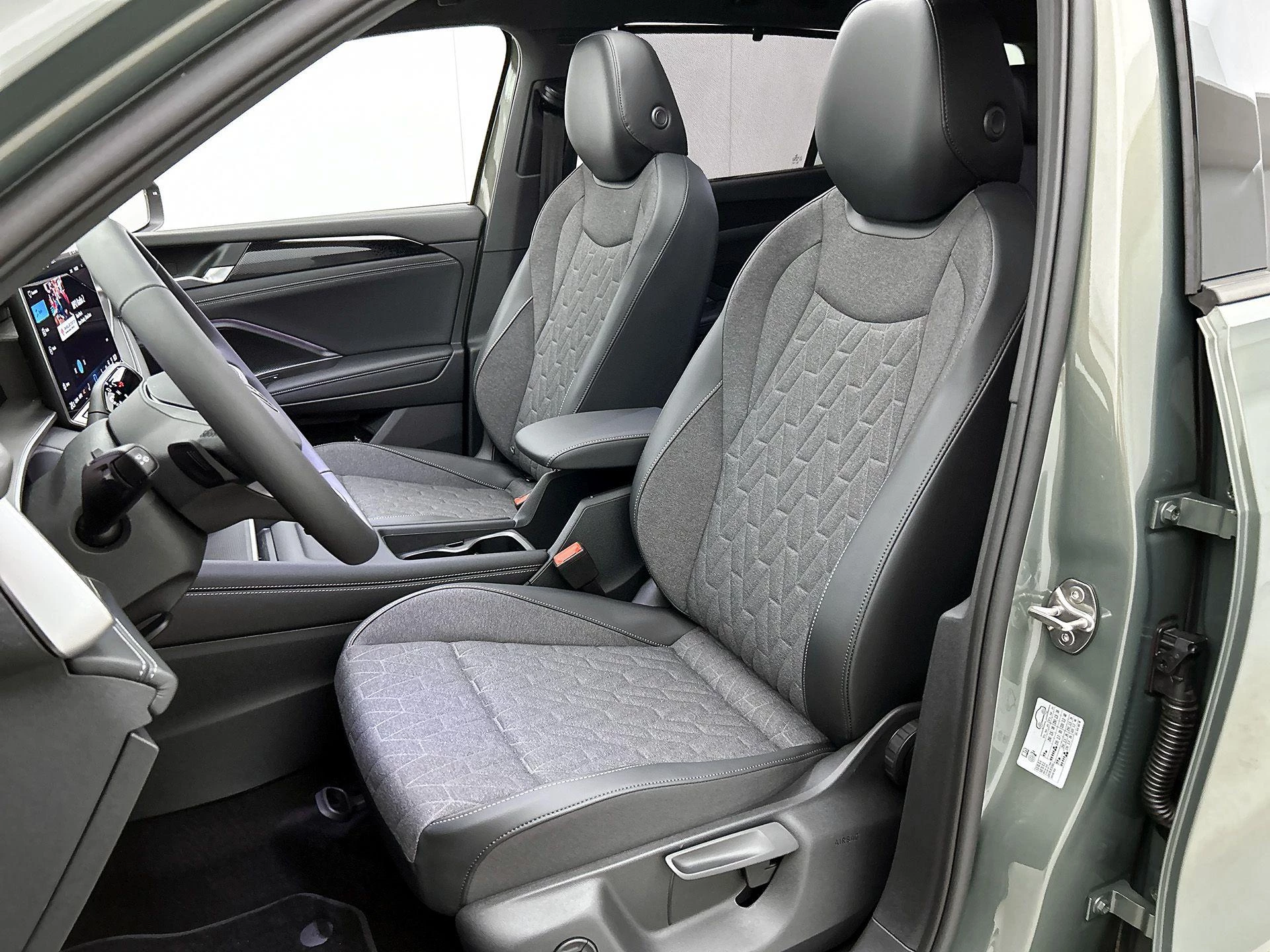 Volkswagen-Tayron-image-11
