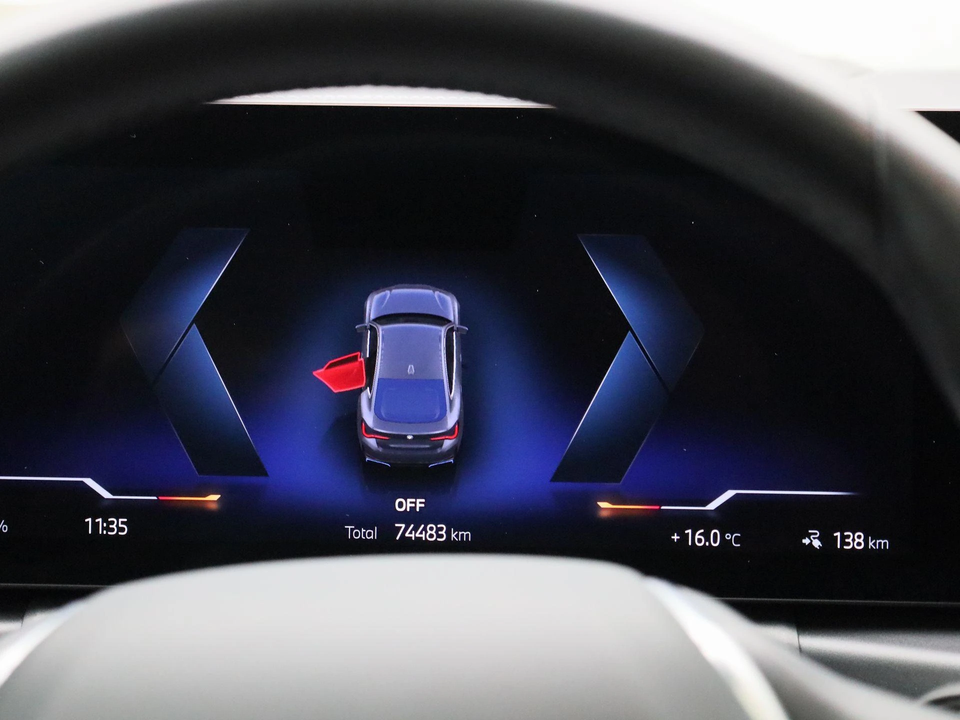 BMW-i4-image-7