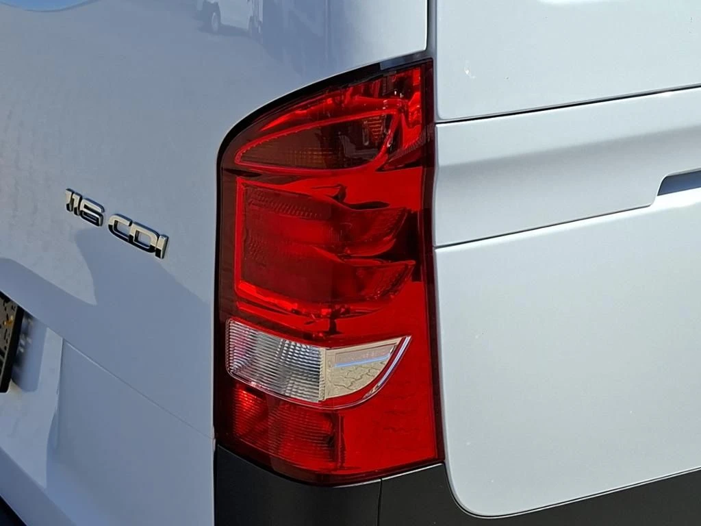 Mercedes-Benz-Vito 116-image-12