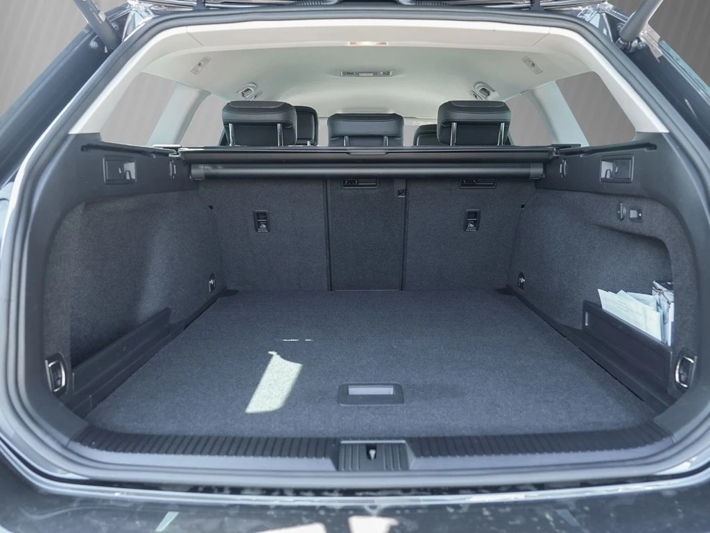 Volkswagen-Passat-image-5