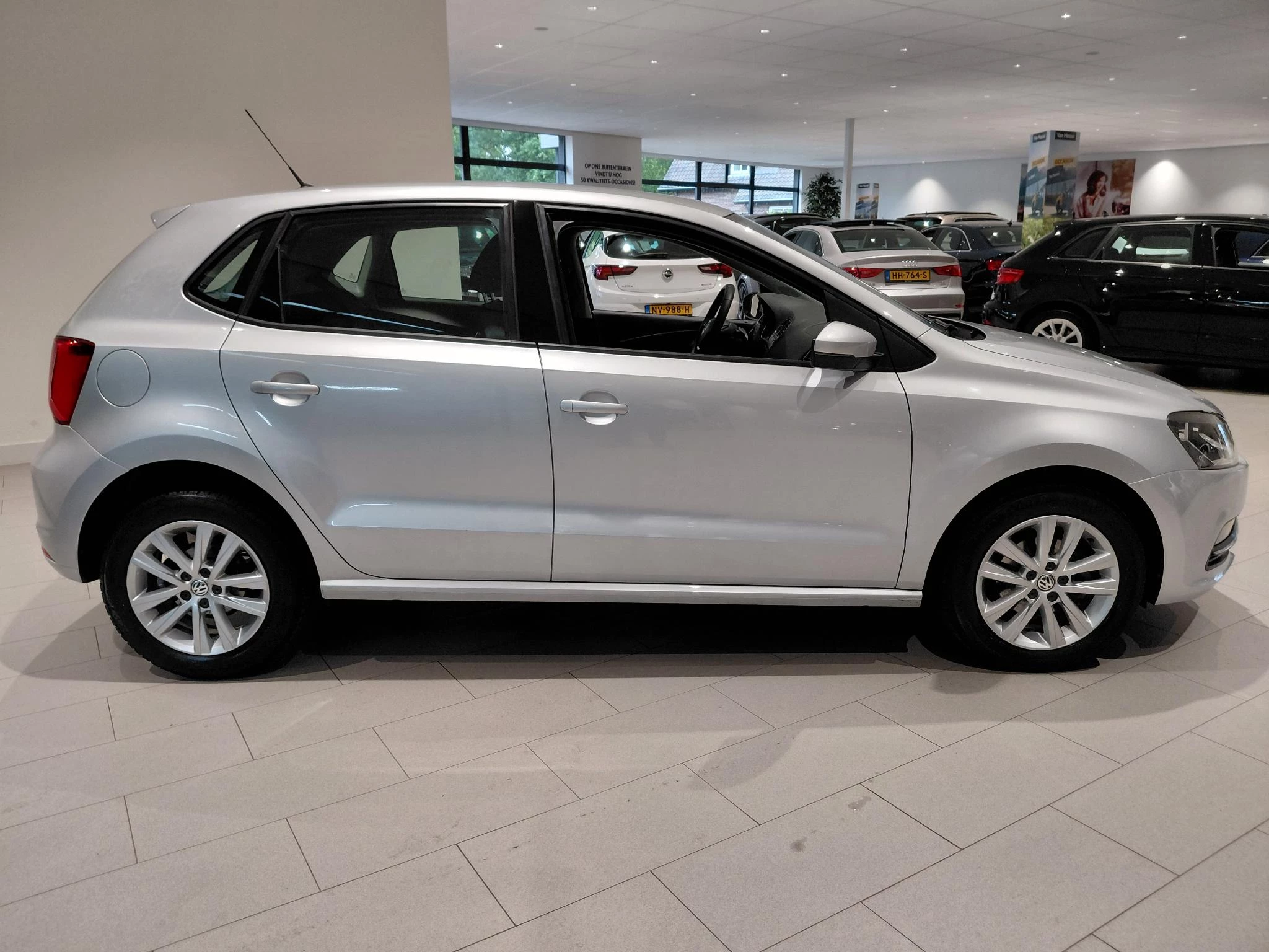 Volkswagen Polo 1.2 TSI Comfortline Business R