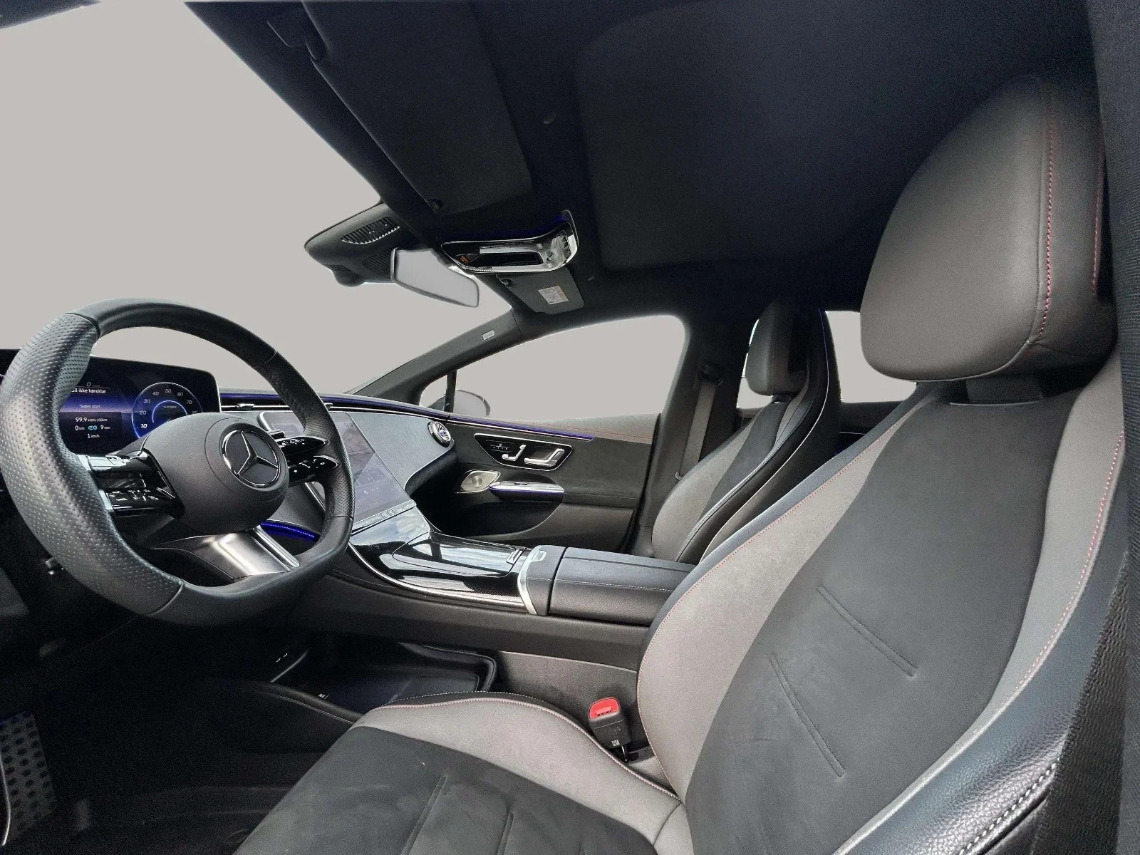 Mercedes-Benz-EQE-image-9